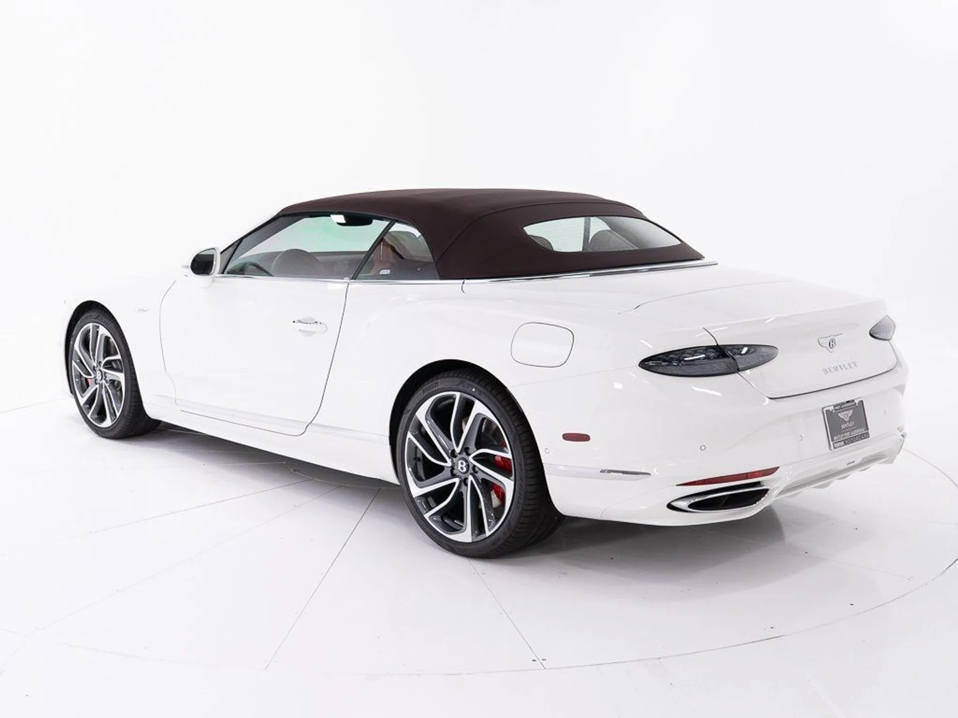 mph011_582345379_60ff8a9eecf9b56468b355ac220966ef_8921301081