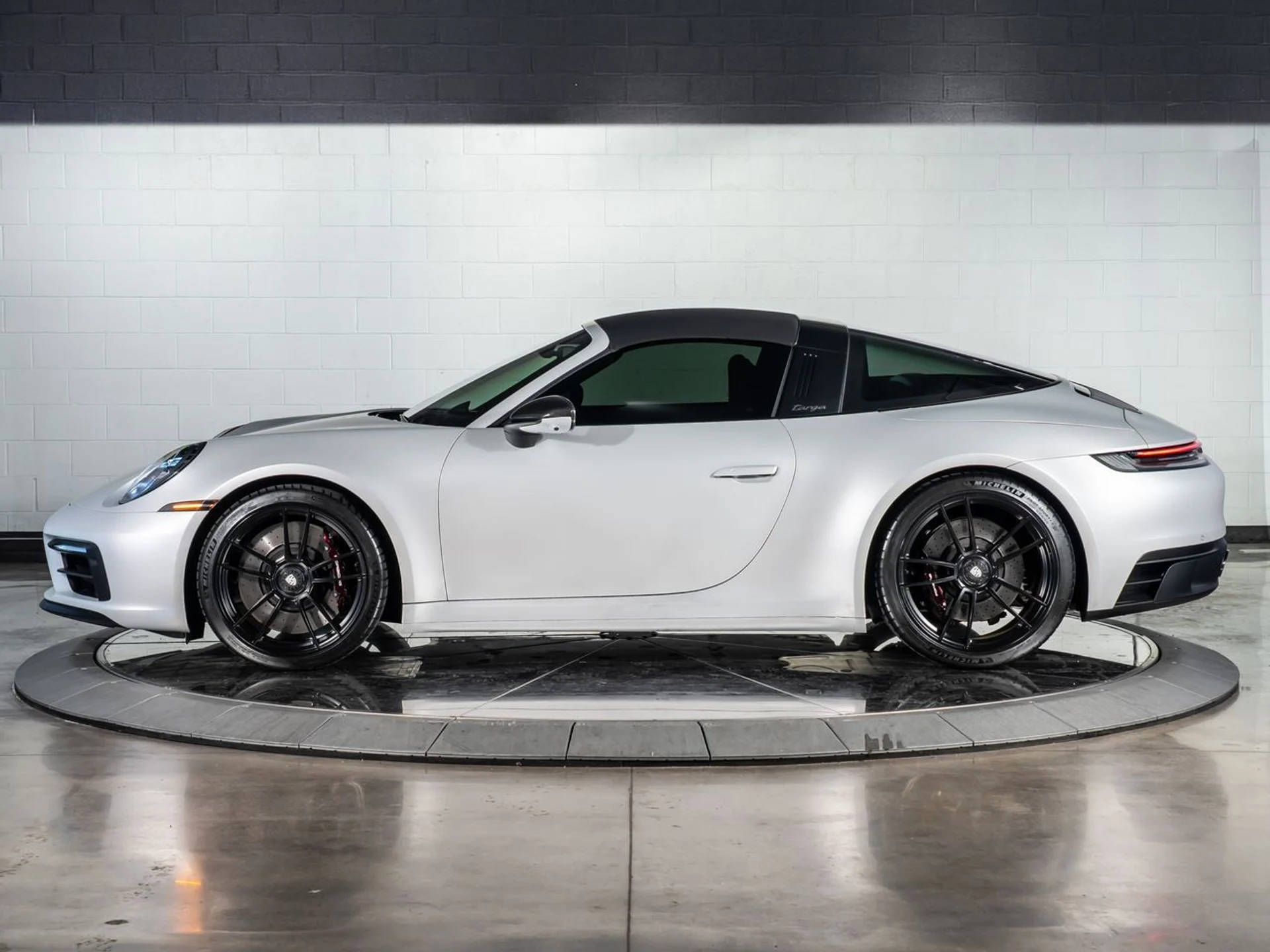 mph011_585757198_432aed6cbbaec7d92a6c3c43ac52eea0_224ed2d371