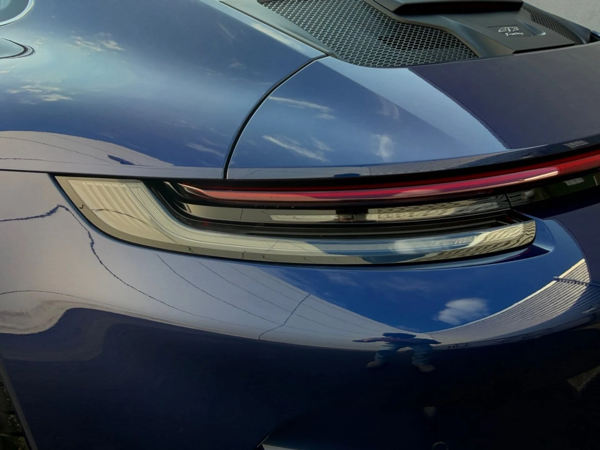 mph011_592385269_0d6440697517b7f3e09ded377c9ac46dx_9204f683a7