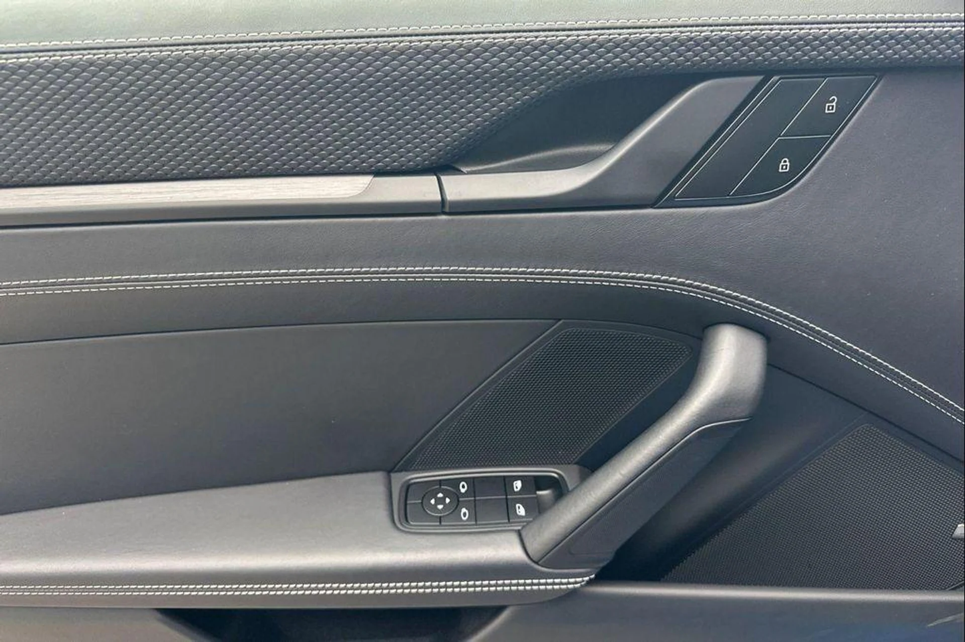 mph011_596564315_rd_GK_3_SXXZR_5qli12_F6_U04_Qs_XL_Cs_a370d4fae1