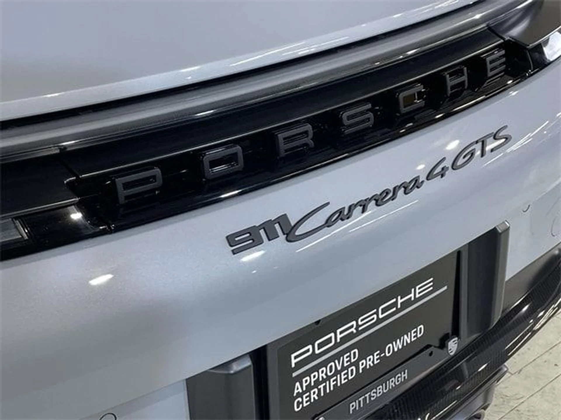 mph011_597791986_00f92d8ddbd18a853a02d47129d202e1x_703992b598