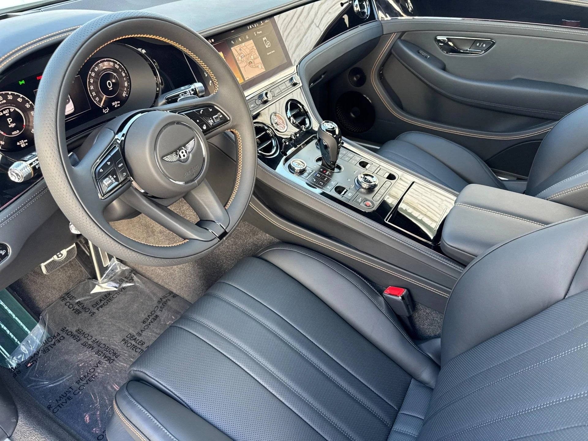 mph011_597870938_New_2025_Bentley_Continental_GTC_1760603914_309a39440e