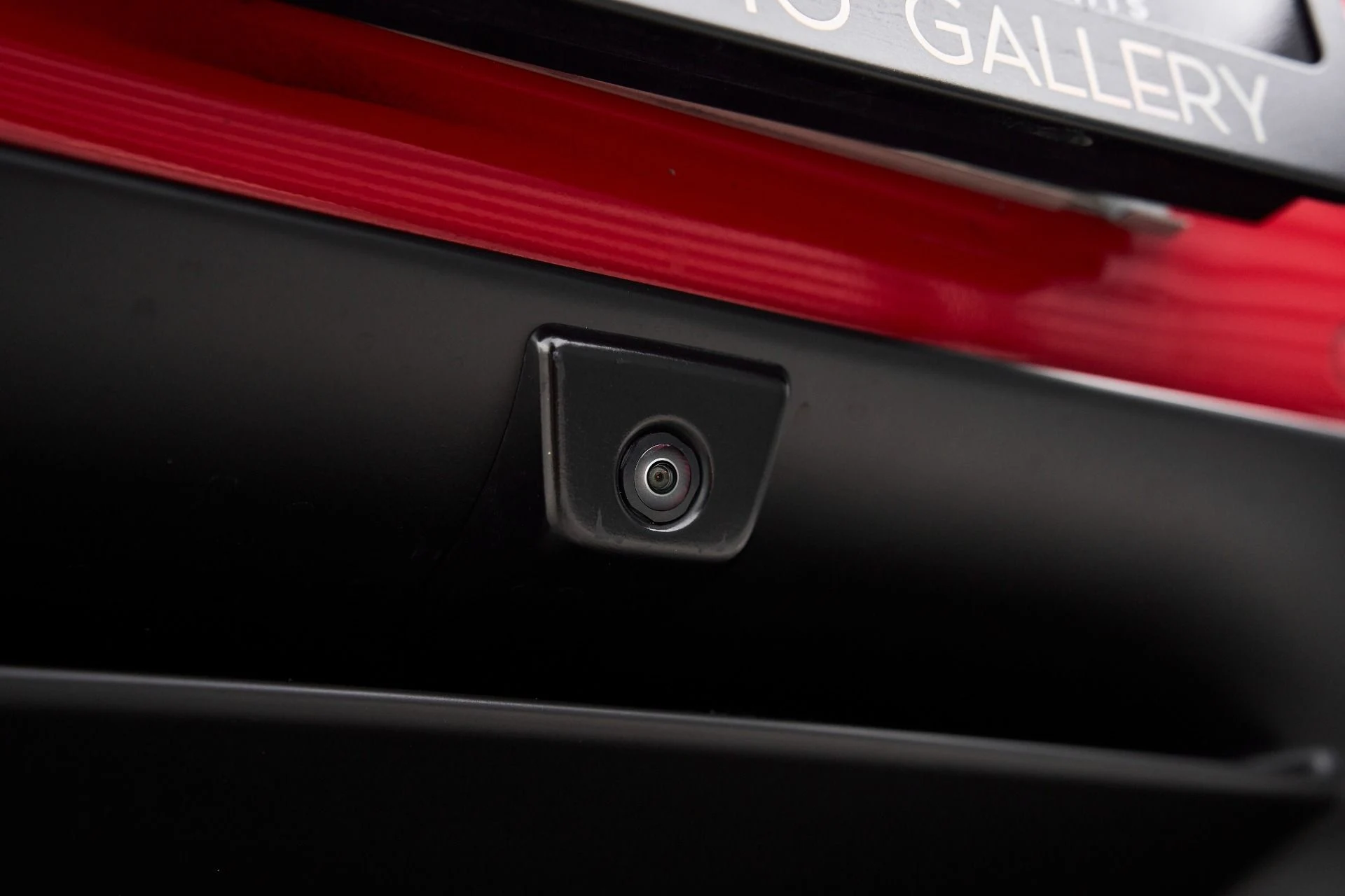 mph011_599417993_Used_2020_Ferrari_F8_Tributo_Base_1761597614_3490189865