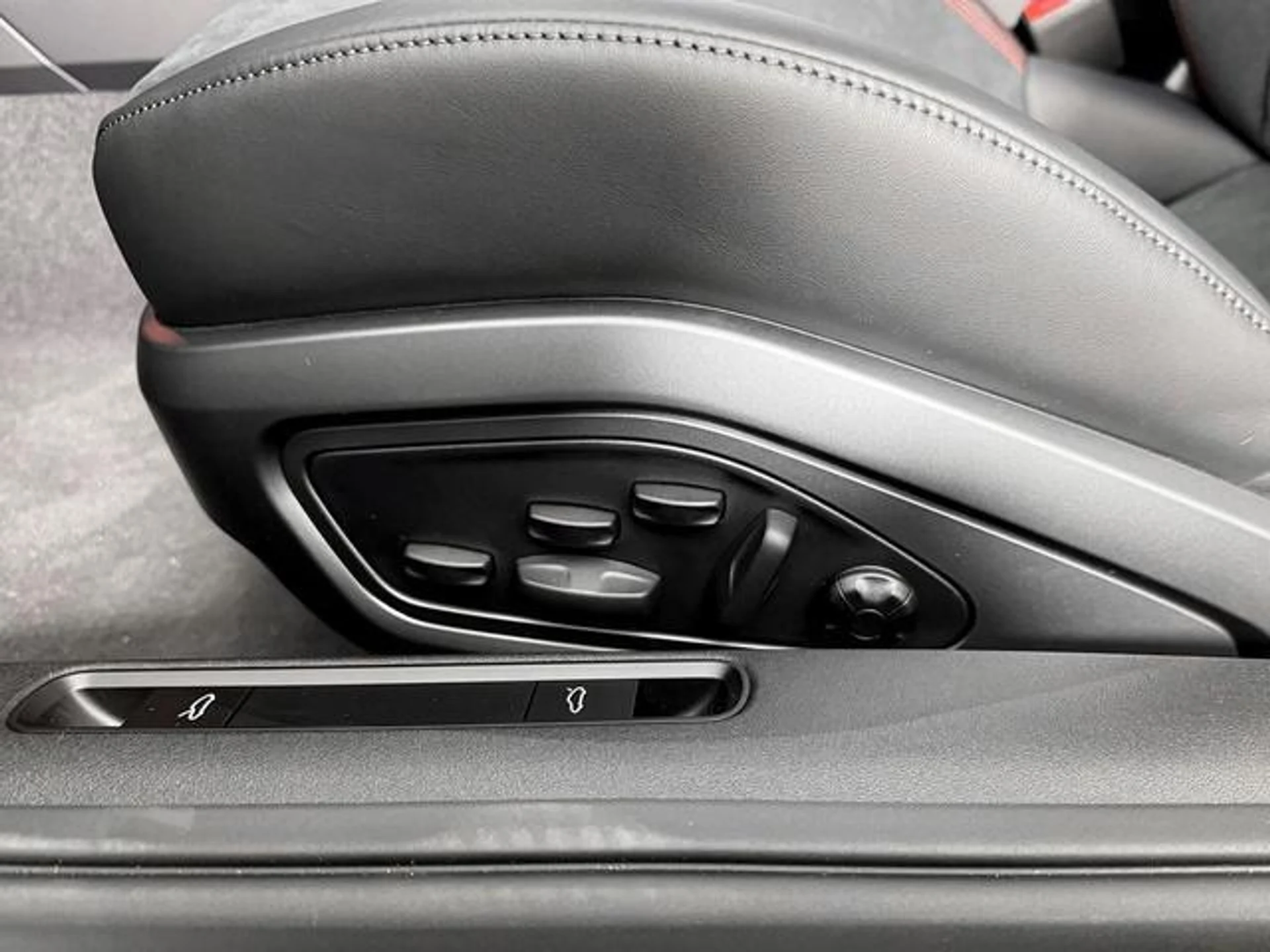 mph011_604137149_bd_VVRCTC_58_DS_Ywtnj0_Ptxto0_LI_0393ea483f