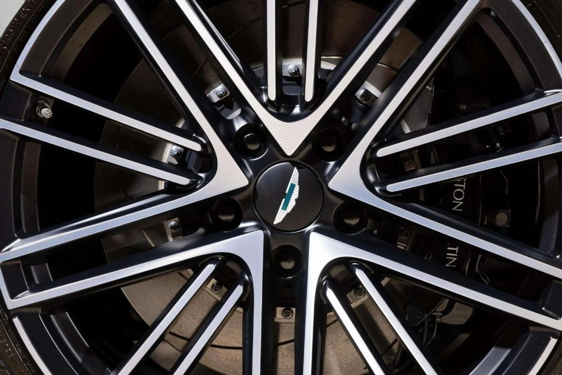 mph011_607017390_ycrat_KGH_3s_N7_Xl_M4_Y_Wur_A_Ezp3_CI_ce9a0d983f