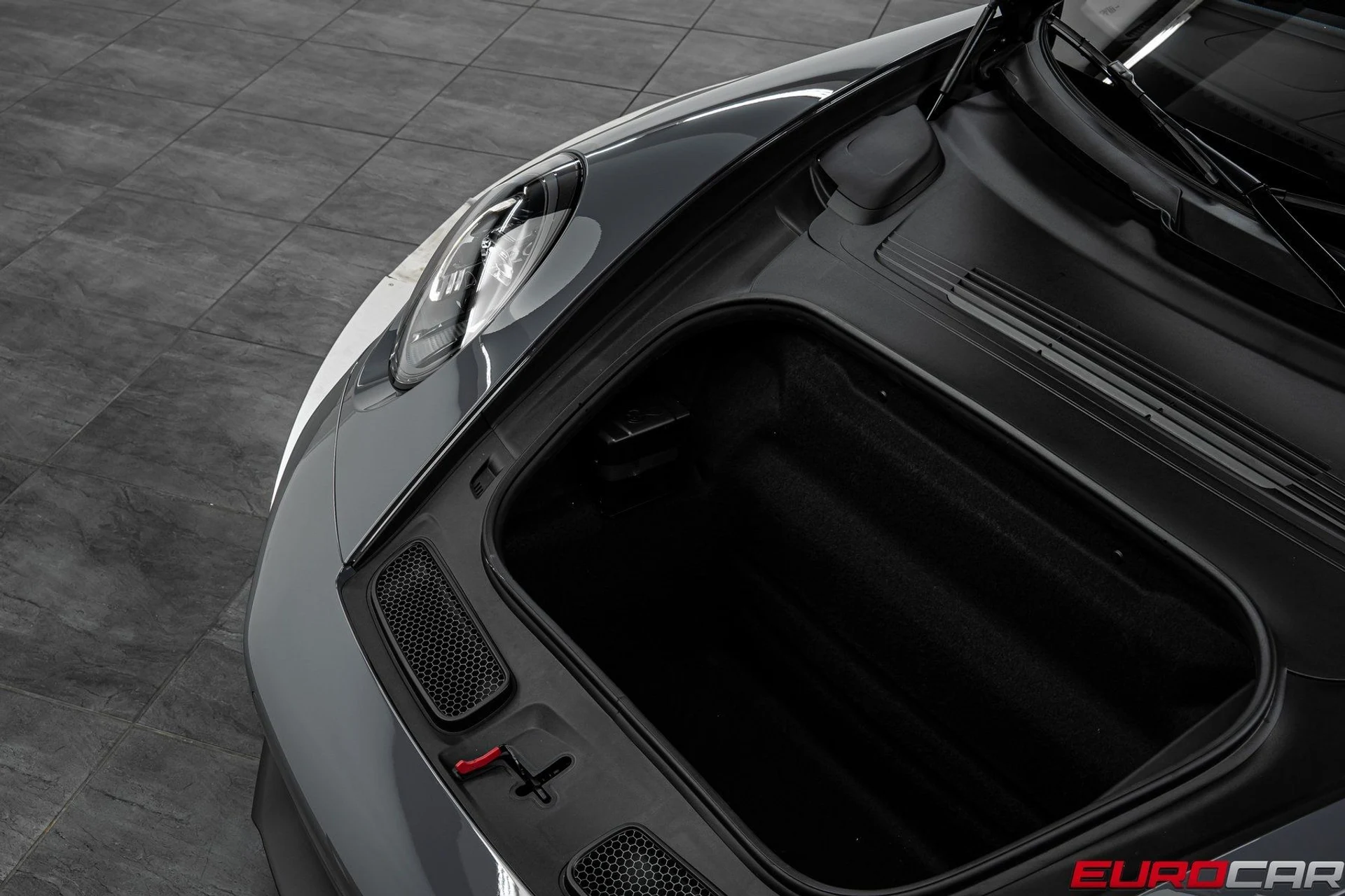 mph011_60956036_image_12_a9510e1f0b