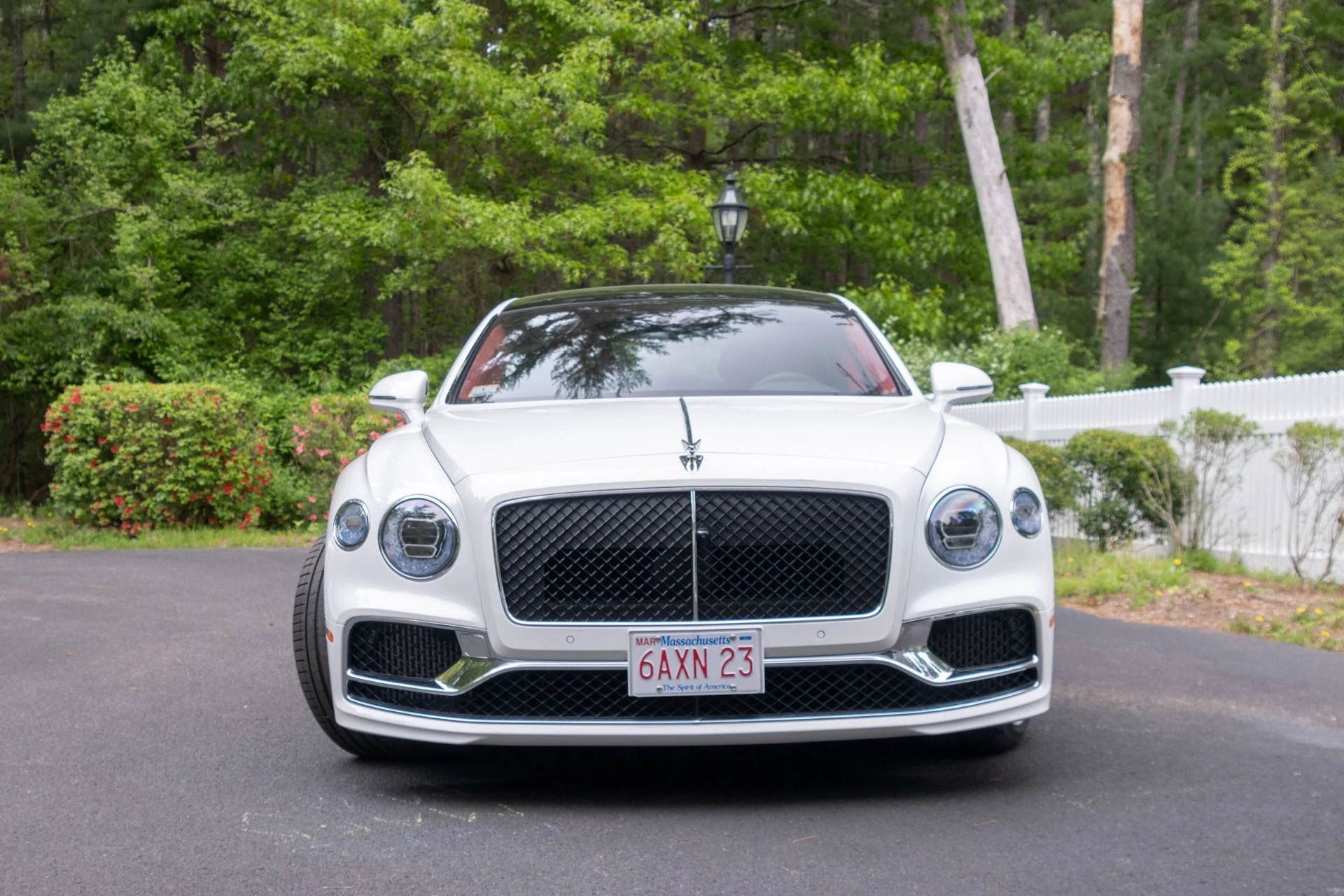 mph011_610491508_Used_2024_Bentley_Flying_Spur_V8_1779398452_b1968d9893
