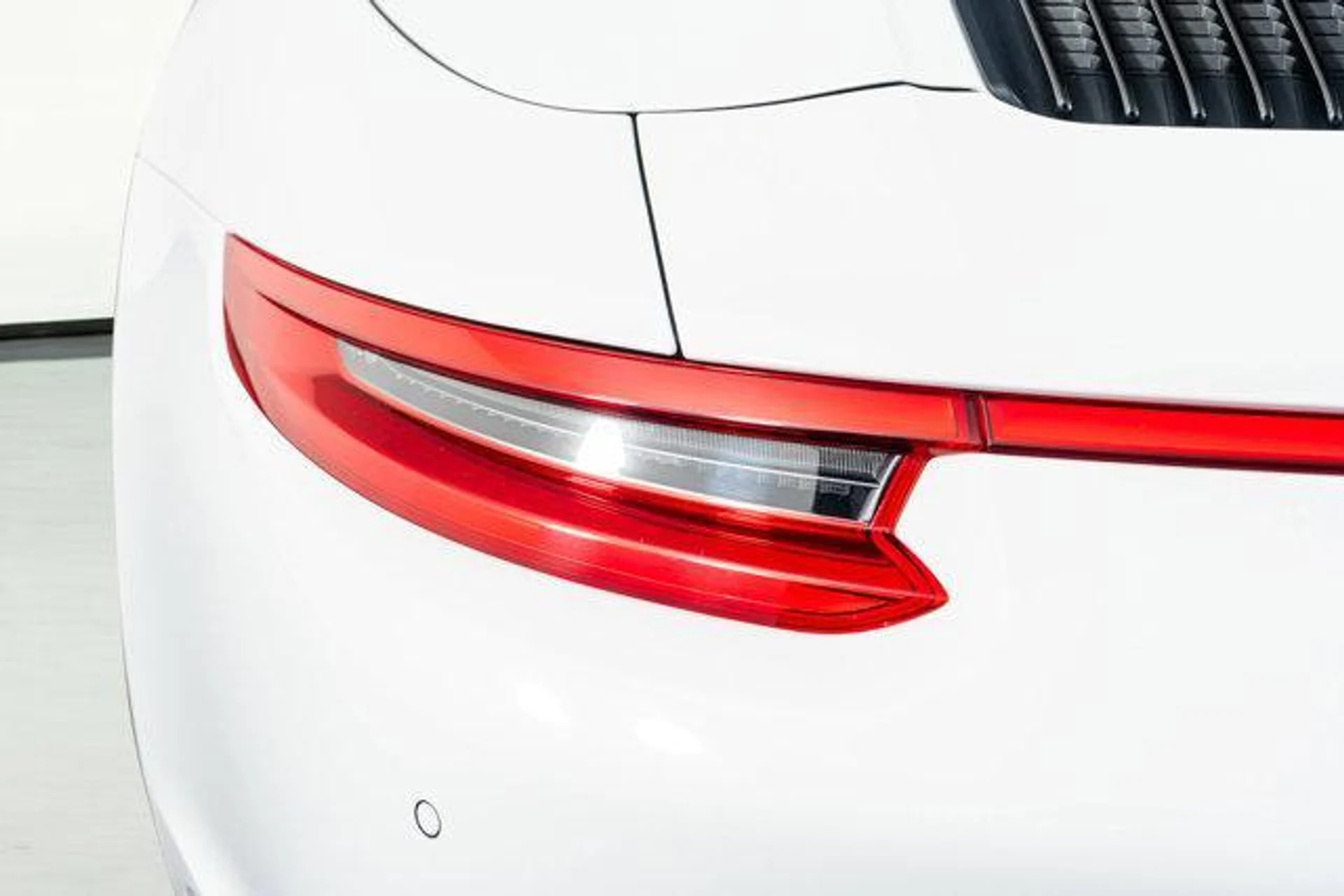 mph011_610589976_g_HMX_9k_NE_094_YK_4b_V_Nq_A0j9_Z_Kw_3571d86d10