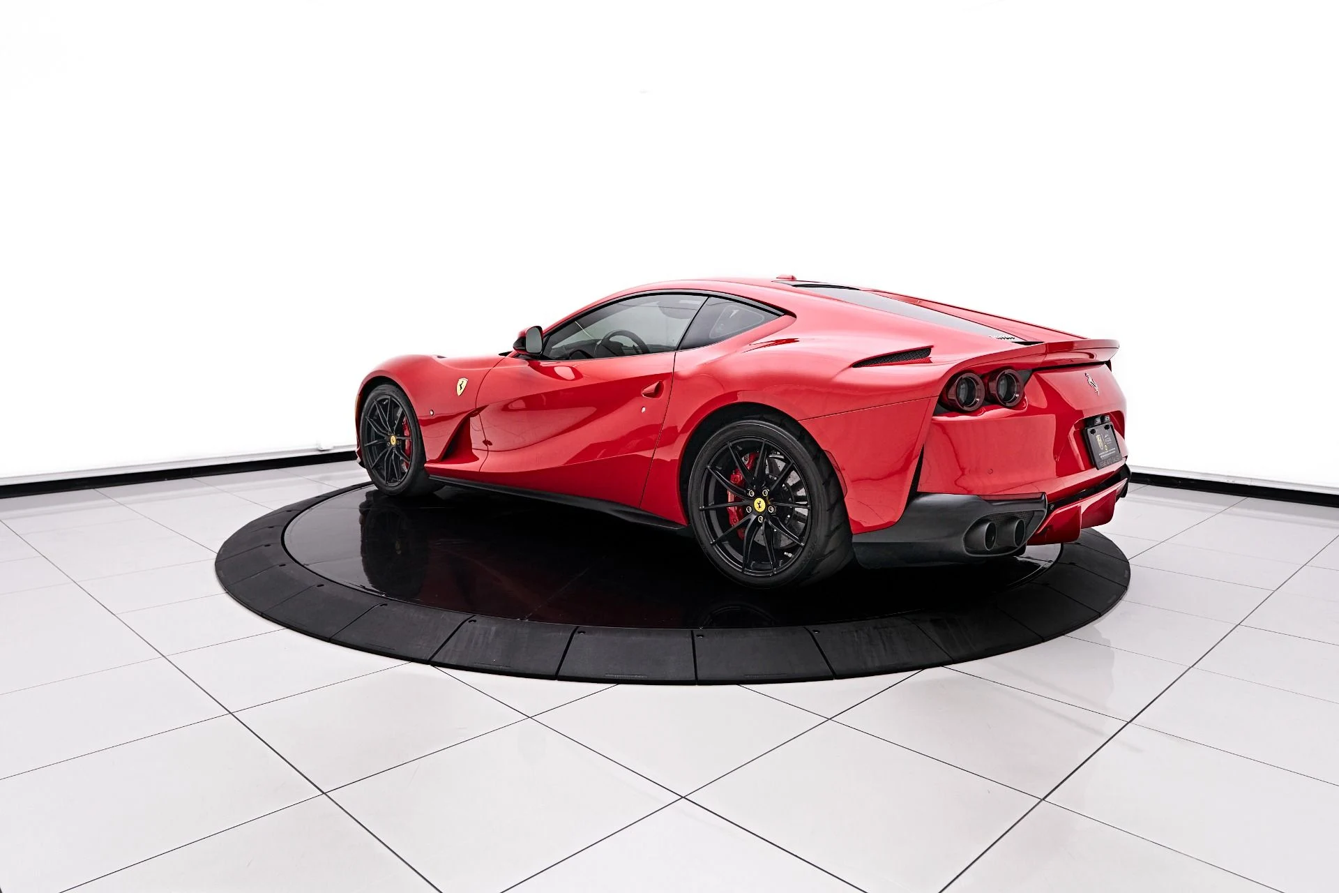 mph011_611114622_Used_2018_Ferrari_812_Superfast_Base_1749002871_78ecd45dea