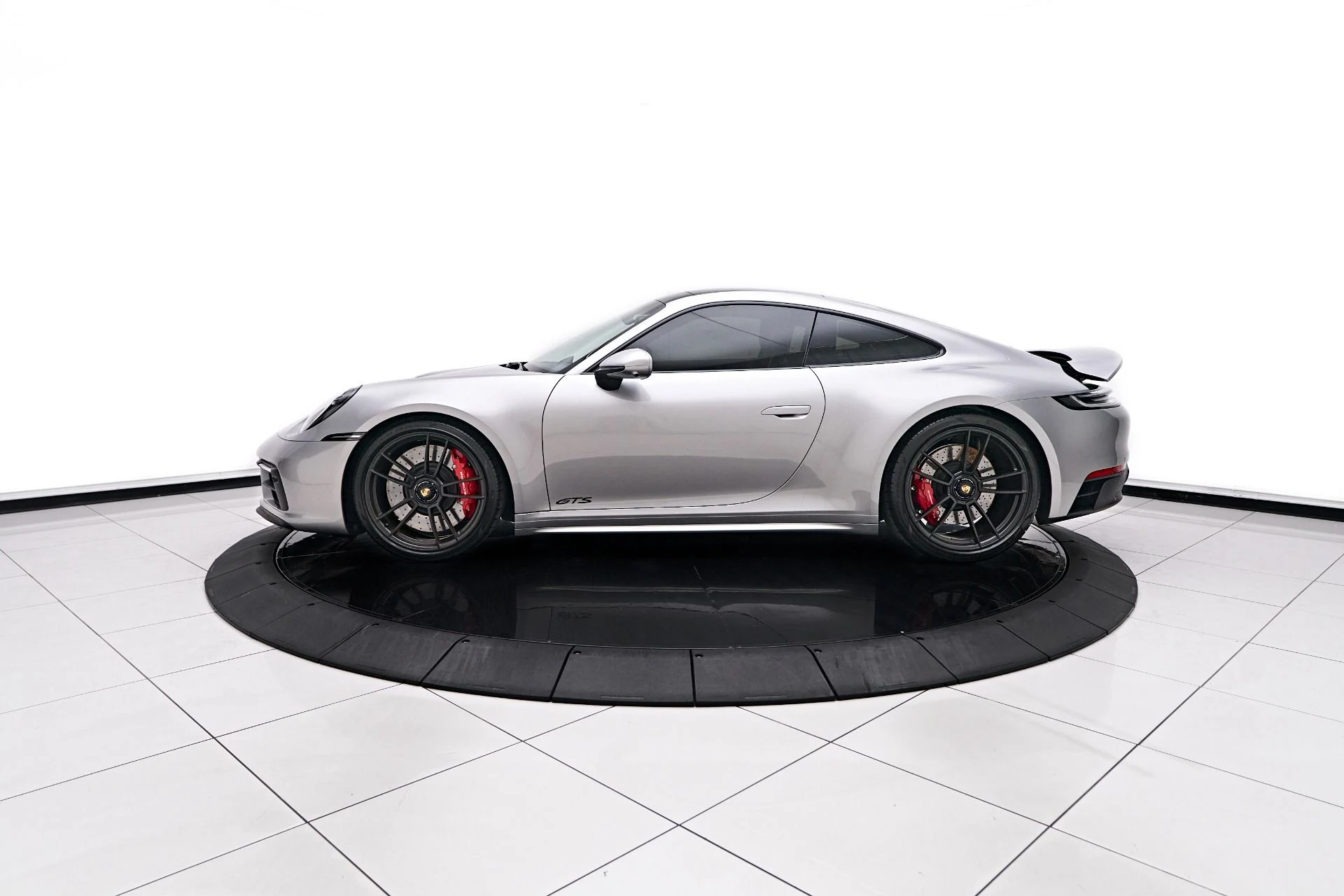 mph011_613870876_Used_2024_Porsche_911_Carrera_4_GTS_1753409003_5f5844aa69