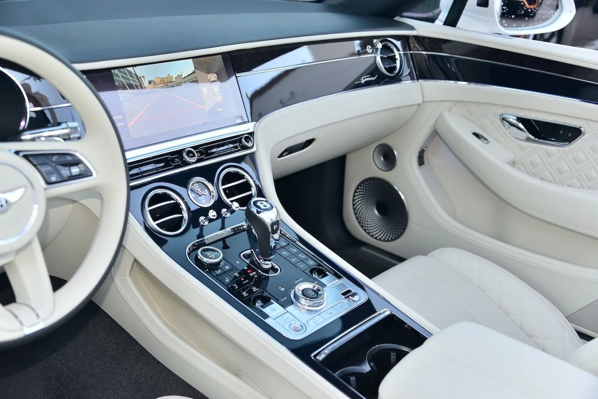 mph011_614751829_e94c10401a2e223adddf9a9bd9446841x_abffe933d4