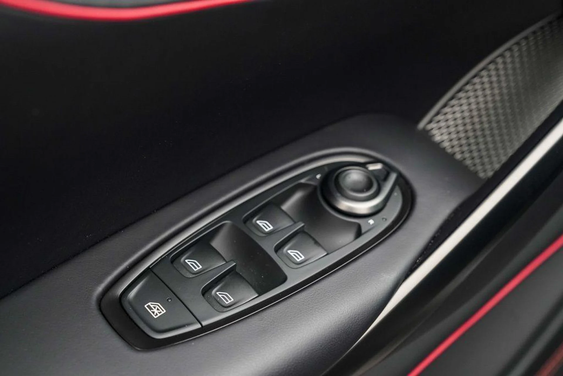 mph011_617031440_Y6_TW_6_RMFDEO_7l_Pkble_Y_Jeq_U7_Hts_fce5fdd5d6