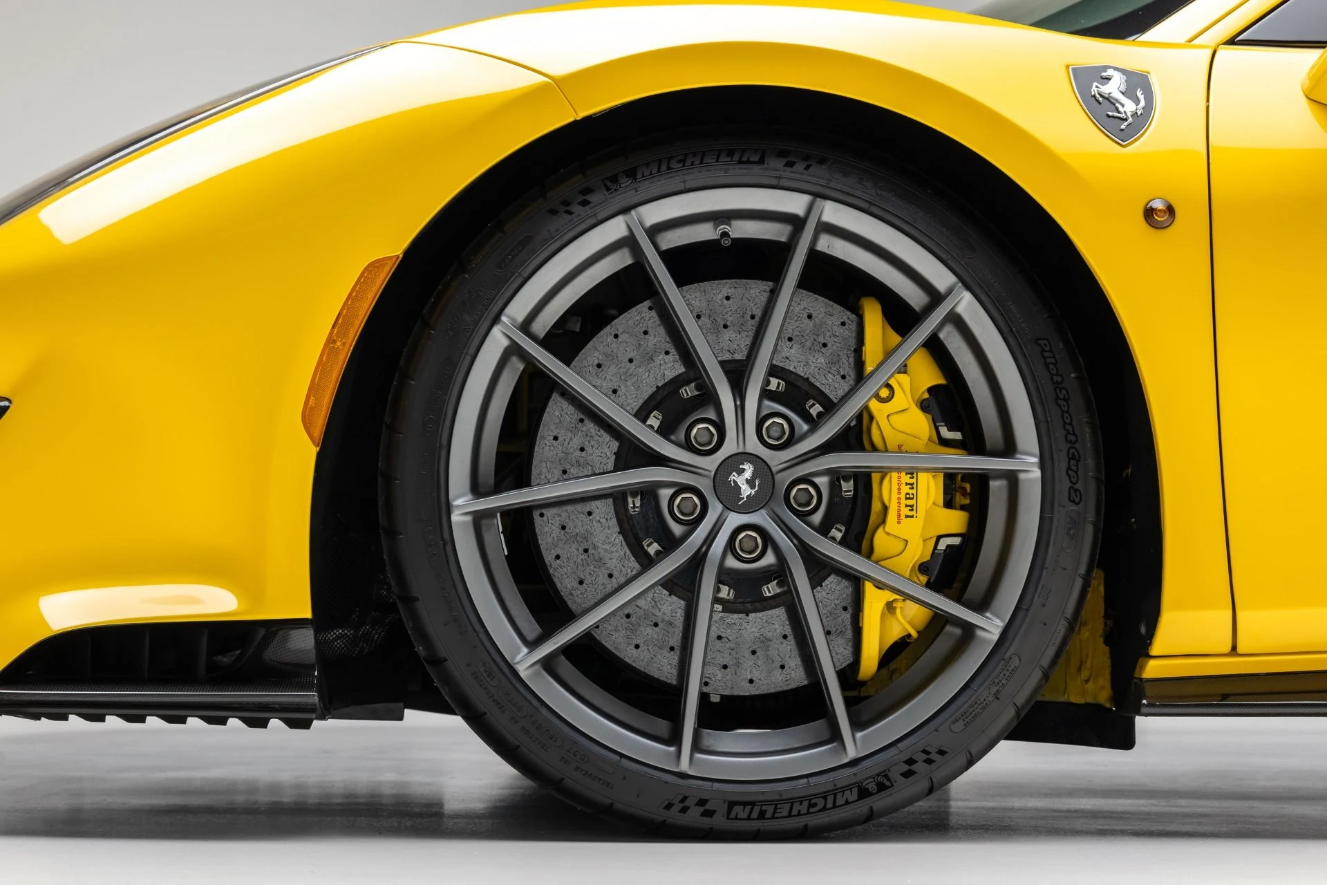 mph011_625543359_13163_p12_l_aced2f8524