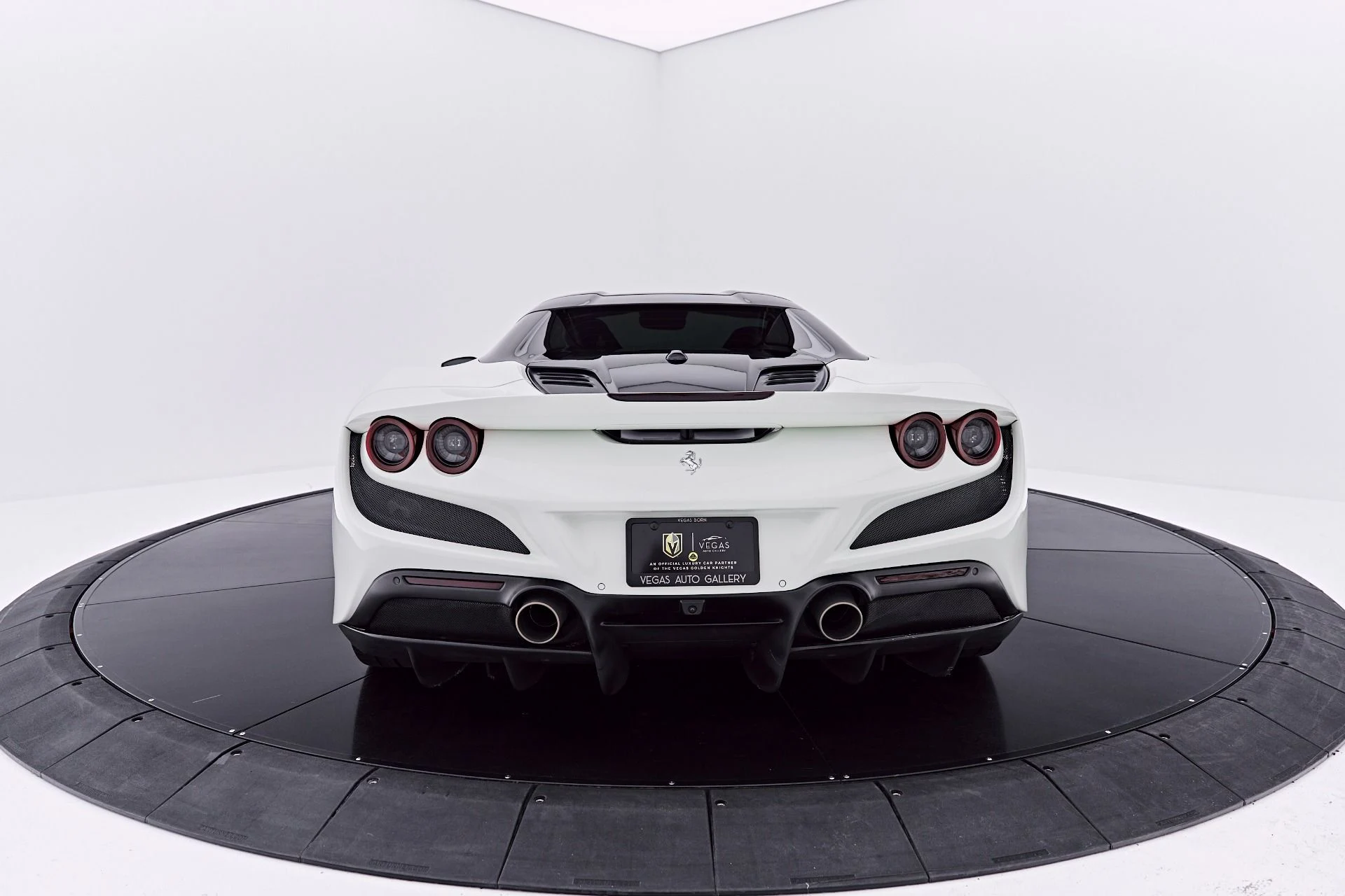mph011_626514893_Used_2022_Ferrari_F8_Spider_Base_1784162240_c1dd880924