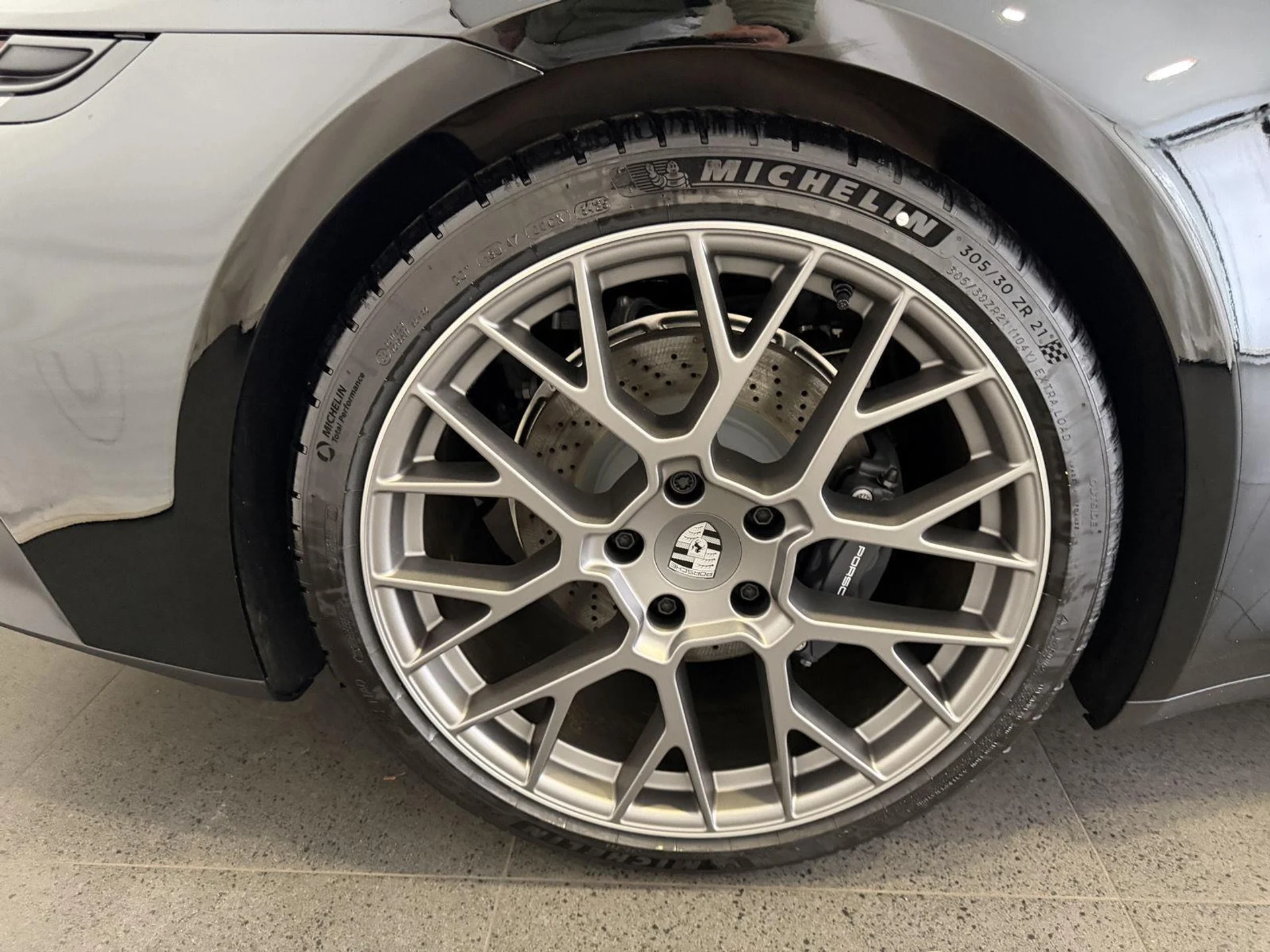 mph011_626641344_825741bbb782dab95e5bf98687783b68x_d086a37707