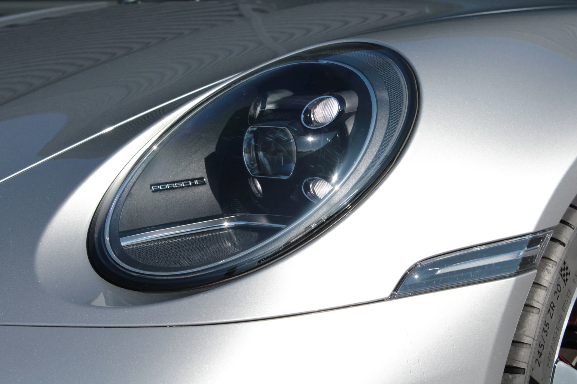 mph011_629123819_8b87d85b3677baf51aead9525c0007d0_3b8ed4638d