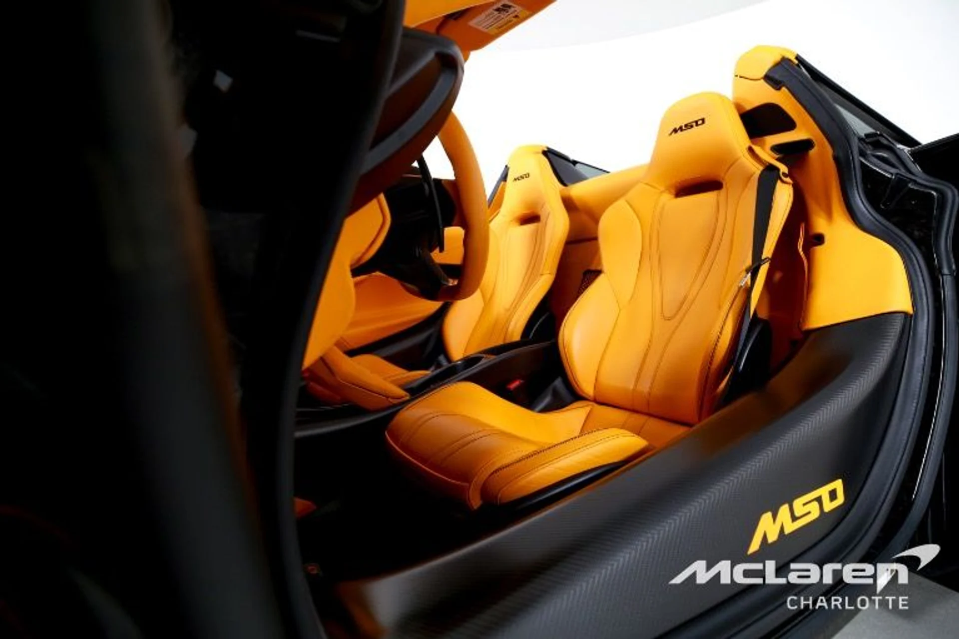 mph011_629514464_Used_2022_Mc_Laren_765_LT_Spider_63b6e03bf9