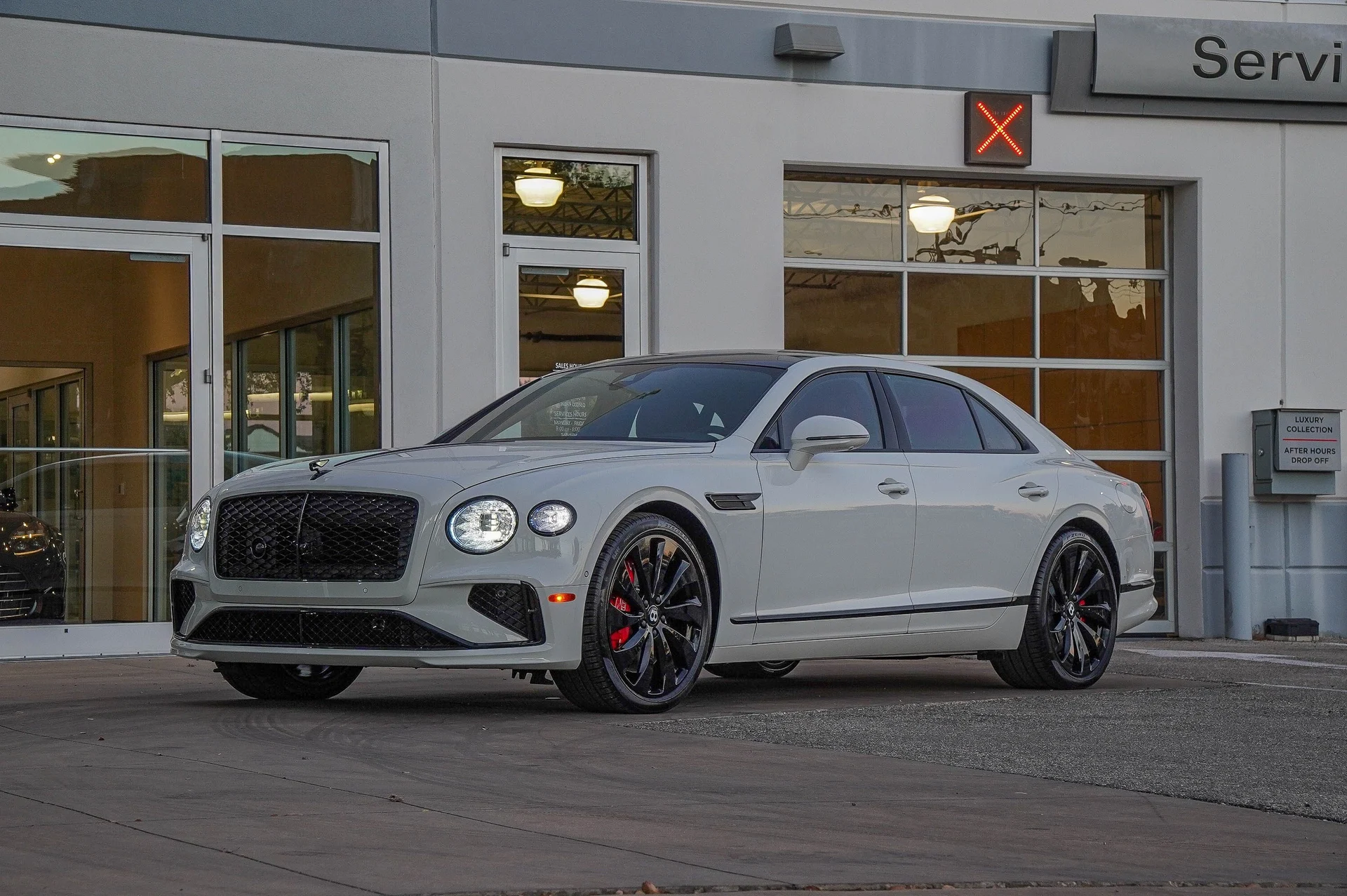 mph011_631704293_Hi_Tech_Luxury_Imports_LLC_SCBBP_6_ZG_5_TC_025490_image_11_02937d2cdd