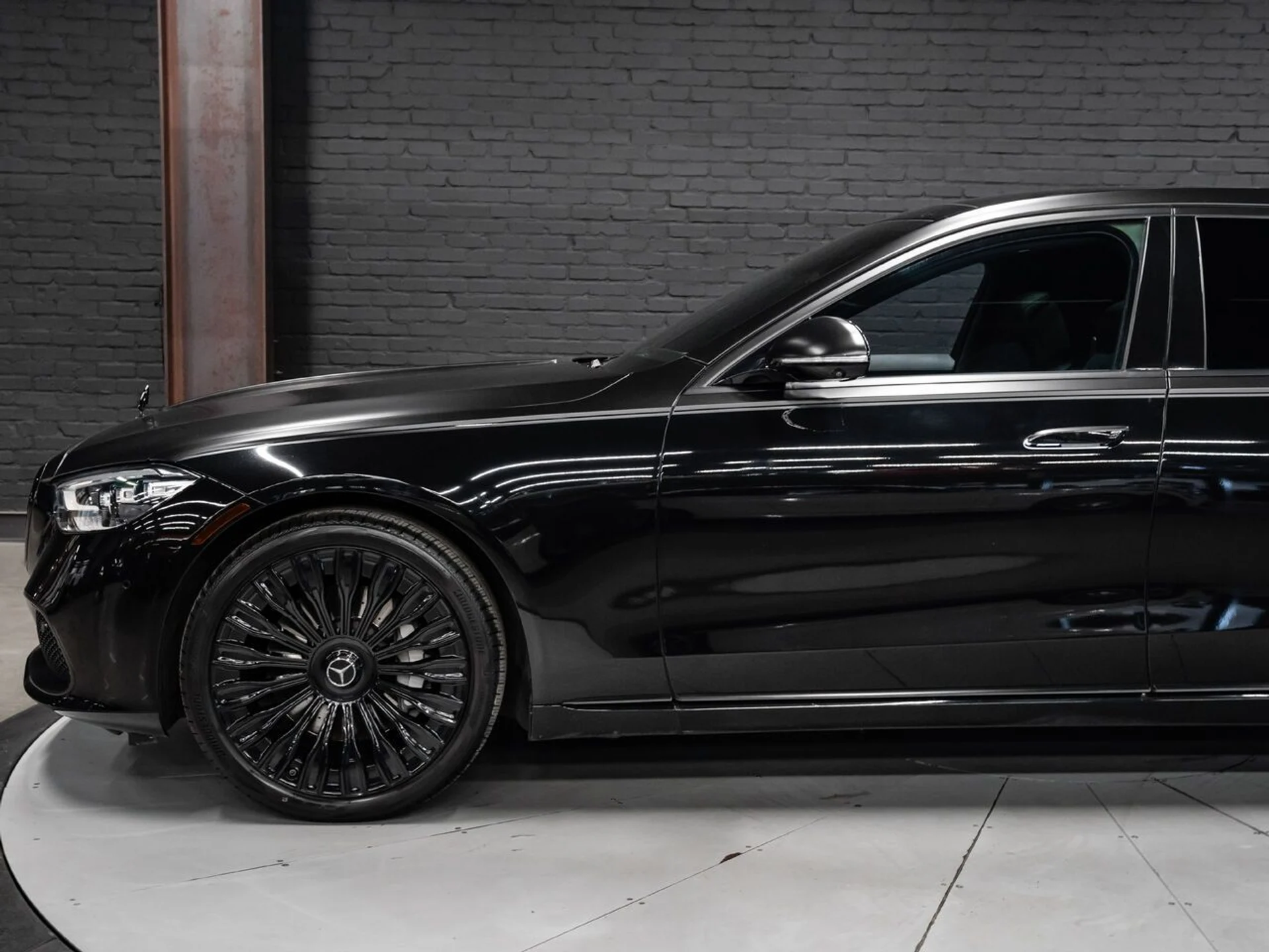 mph011_636968616_mercedes_benz_s_class_2023_be298c5062