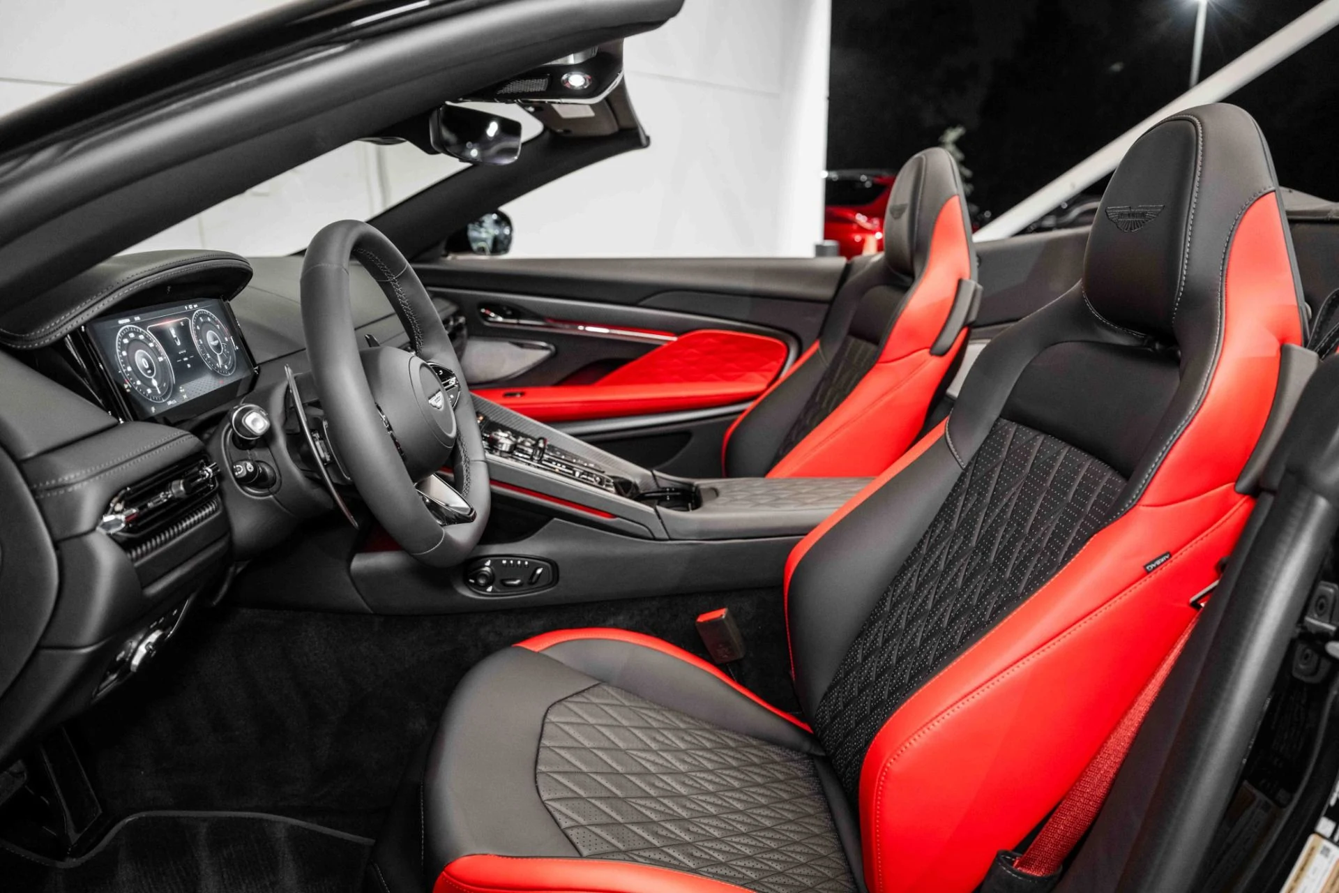 mph011_638872062_Used_2025_Aston_Martin_DB_12_VOLANTE_Volante_1726938733_83b8818dc6