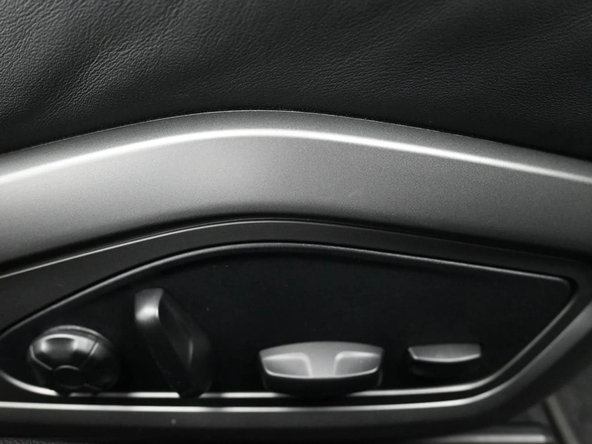 mph011_639361366_0c930b7da888c107b0cbfa0a8b28b41ax_c688af7e64