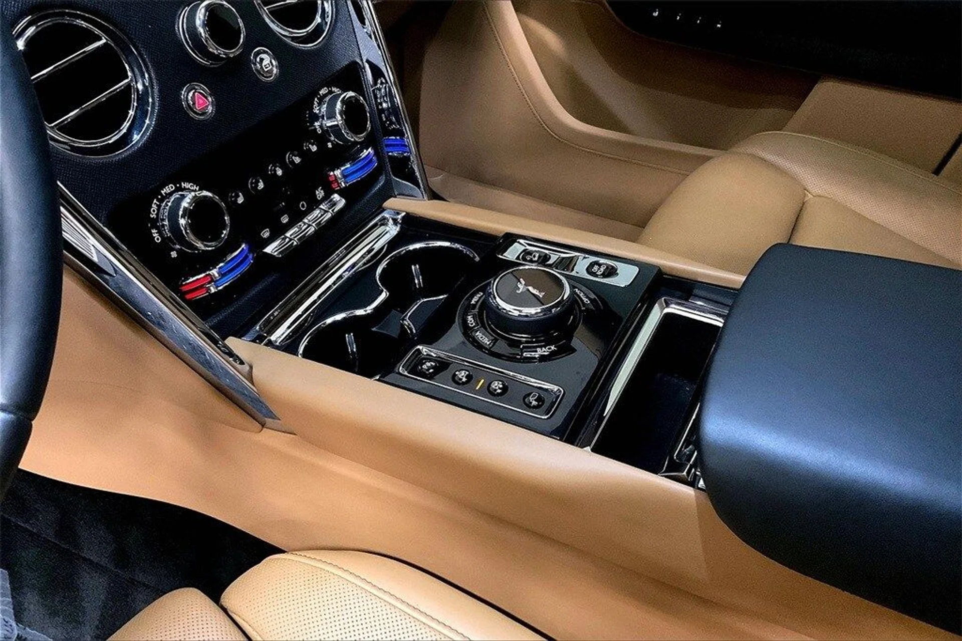 mph011_642952788_aa0a0150bbe54147e8caf3cc0918954cx_91ac57ab77