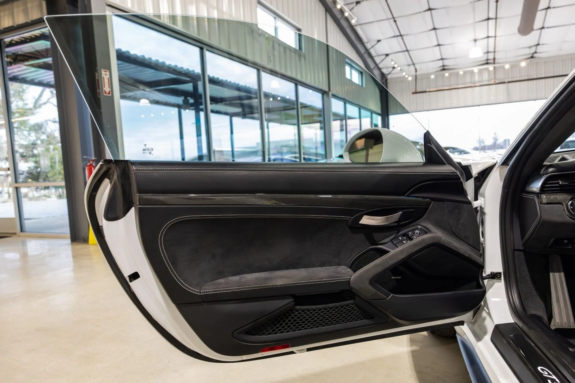 mph011_645079785_RQ_e6035d4bdb