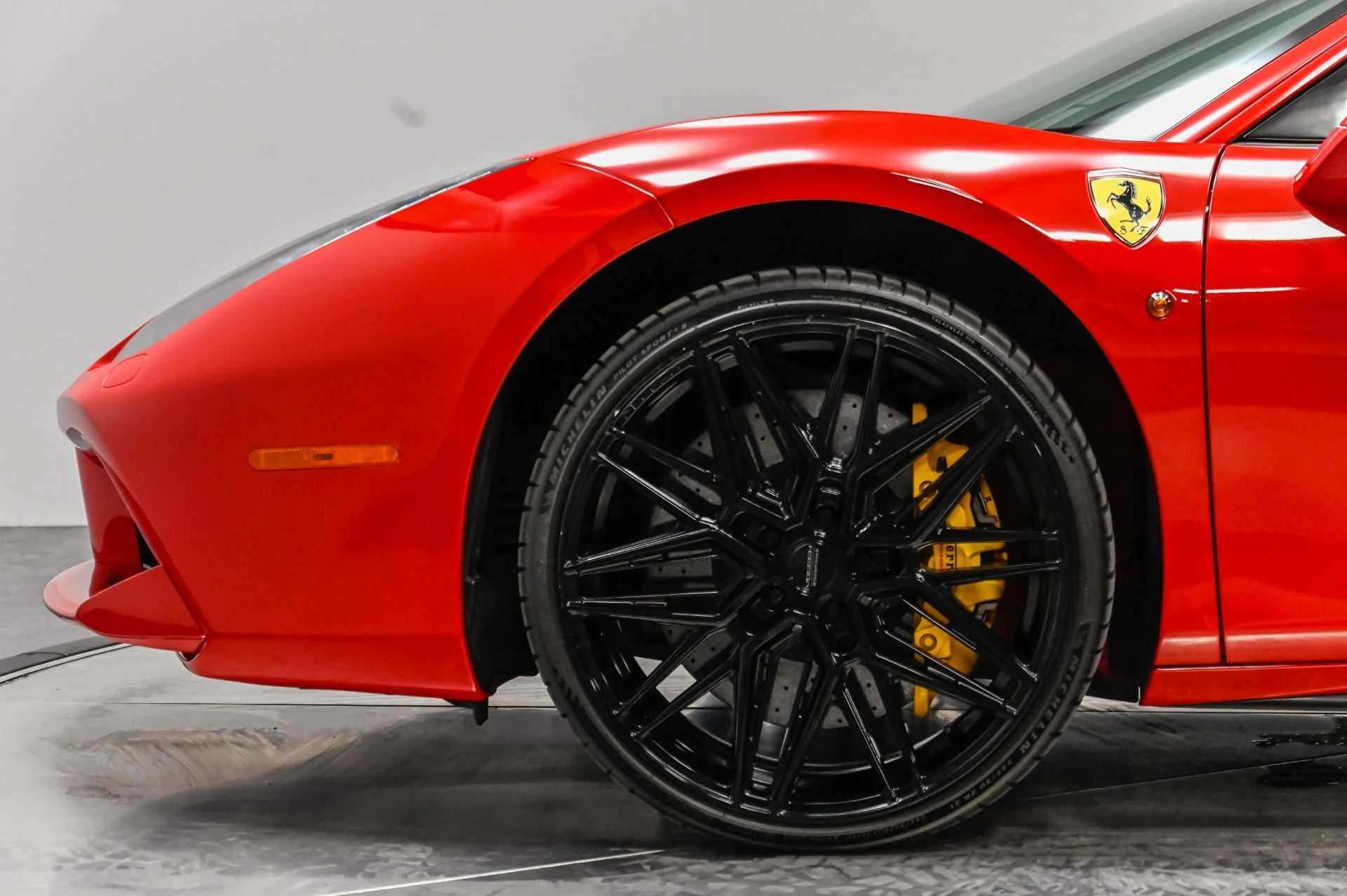 mph011_646226323_Used_2018_Ferrari_488_GTB_Base_1788410889_63907d2211
