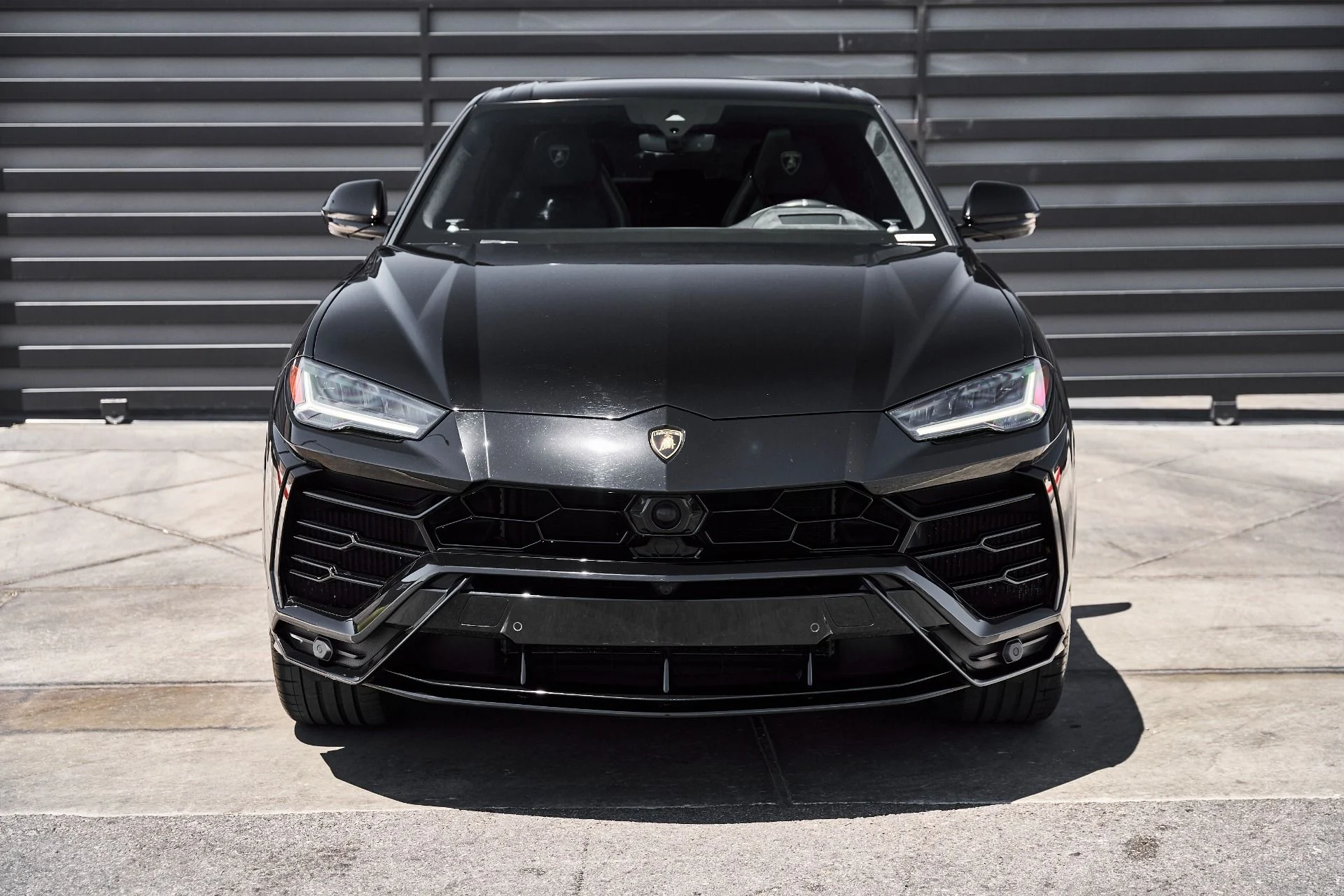 mph011_647160477_Used_2022_Lamborghini_Urus_1778790344_3a35e1b775