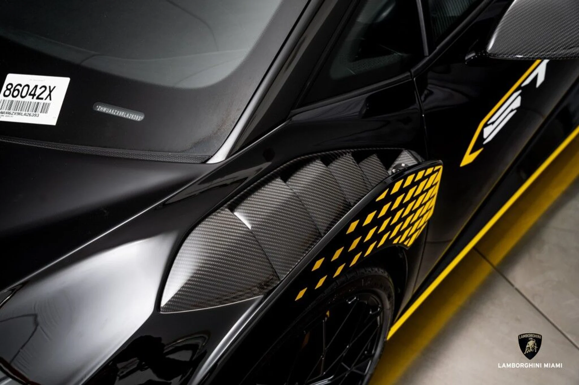 mph011_647619642_18ad072425e3d91c767342803fd38322_3103439026