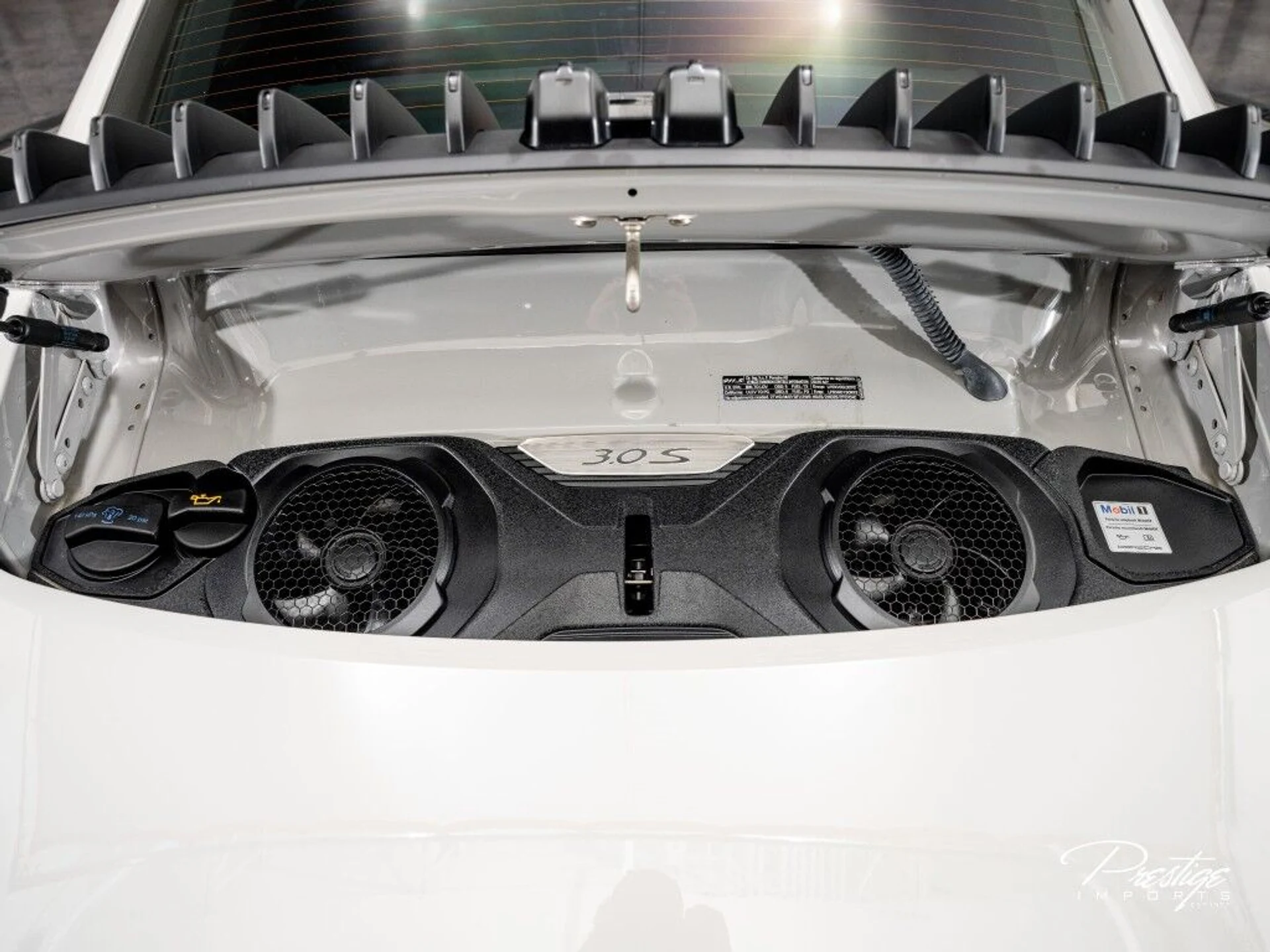 mph011_651372247_e257bd1e8349a3e628ed75f85d4e18e8_c383be473f