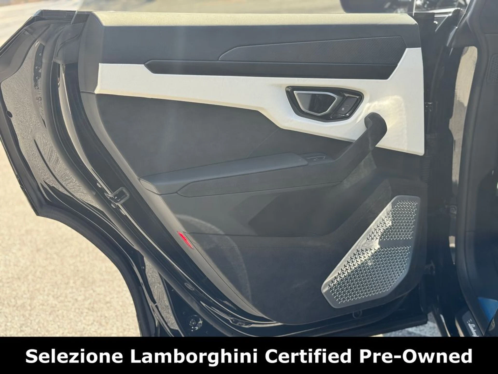 mph011_653627403_b00ebdd5b34d0c541eef74aa082ead66x_82008b786e