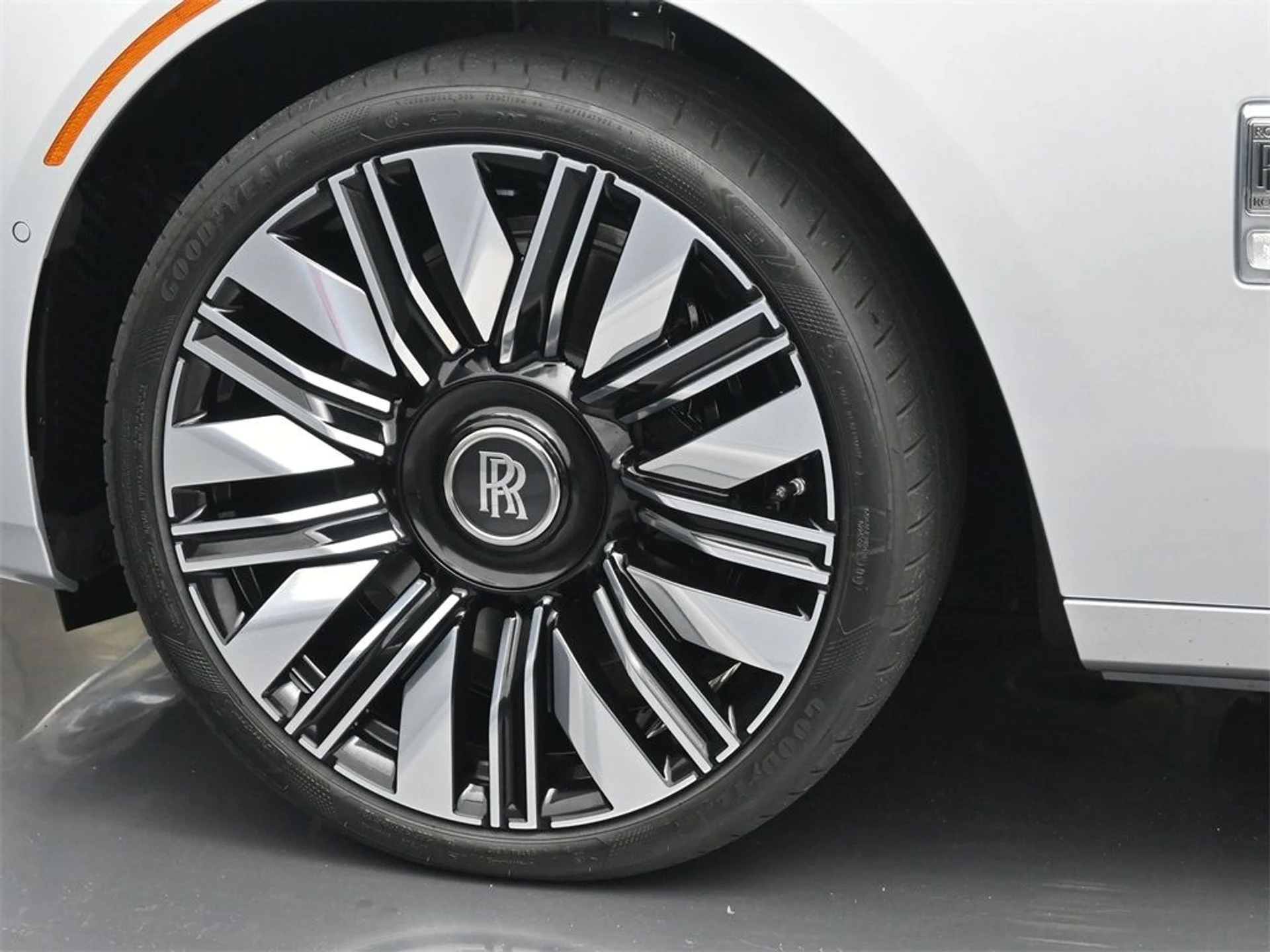 mph011_654593910_fa0073d439e2364c4b64edca29ed9d2cx_3ee43cc157