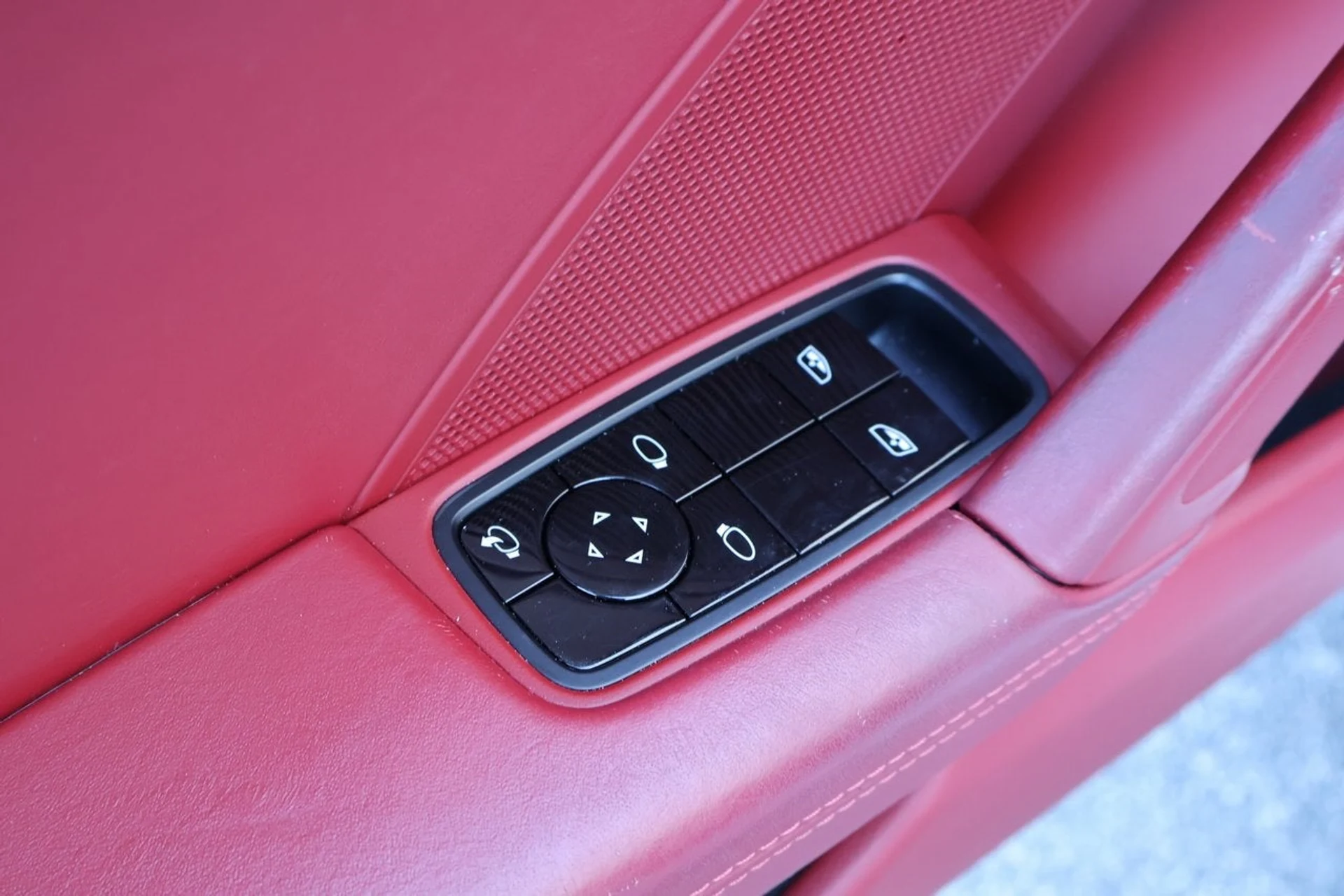 mph011_674764511_12_3ef4bda147