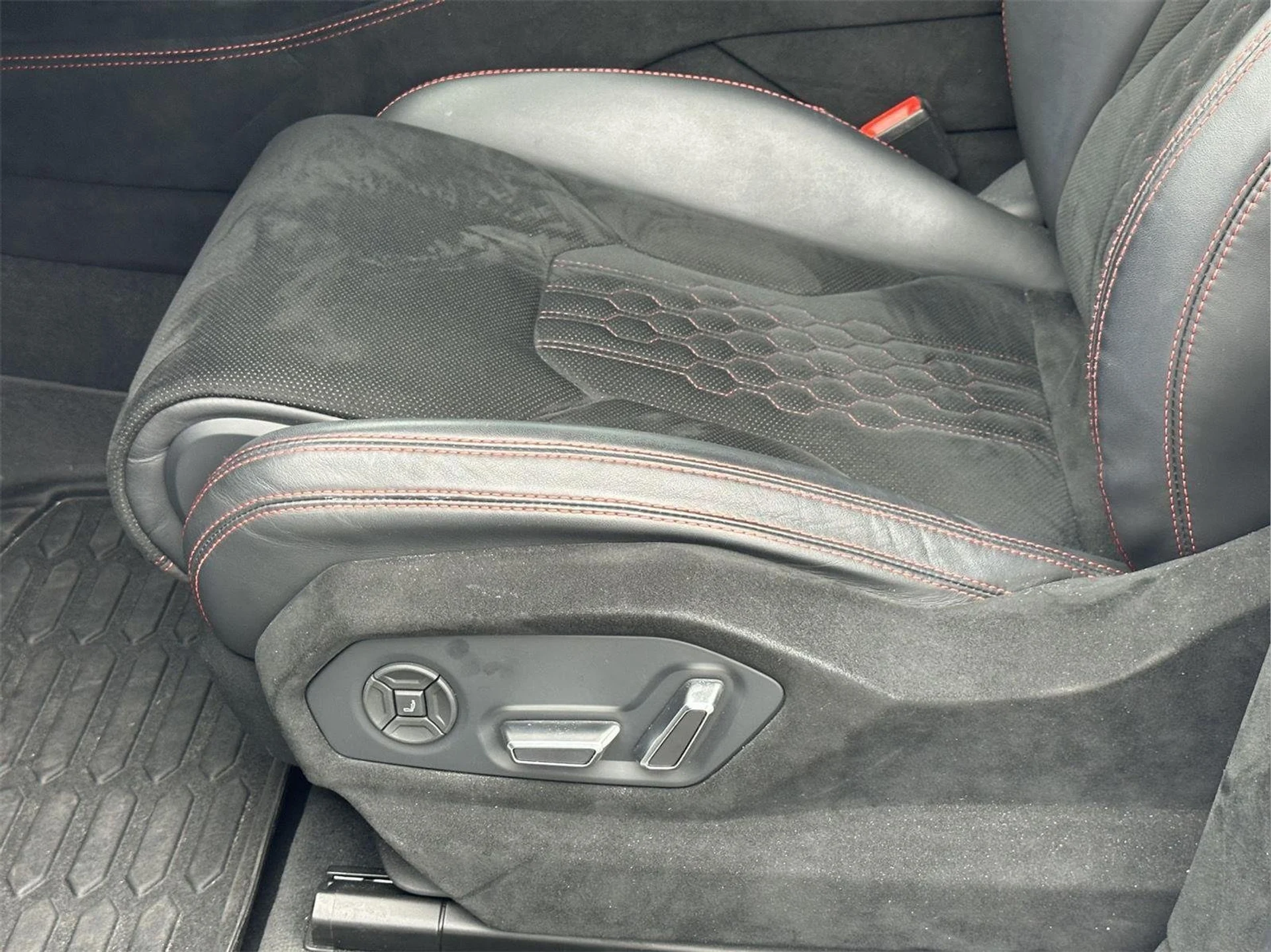 mph011_67643223_ec29728495a30a3f27f6373bd771e036_a3307818fd