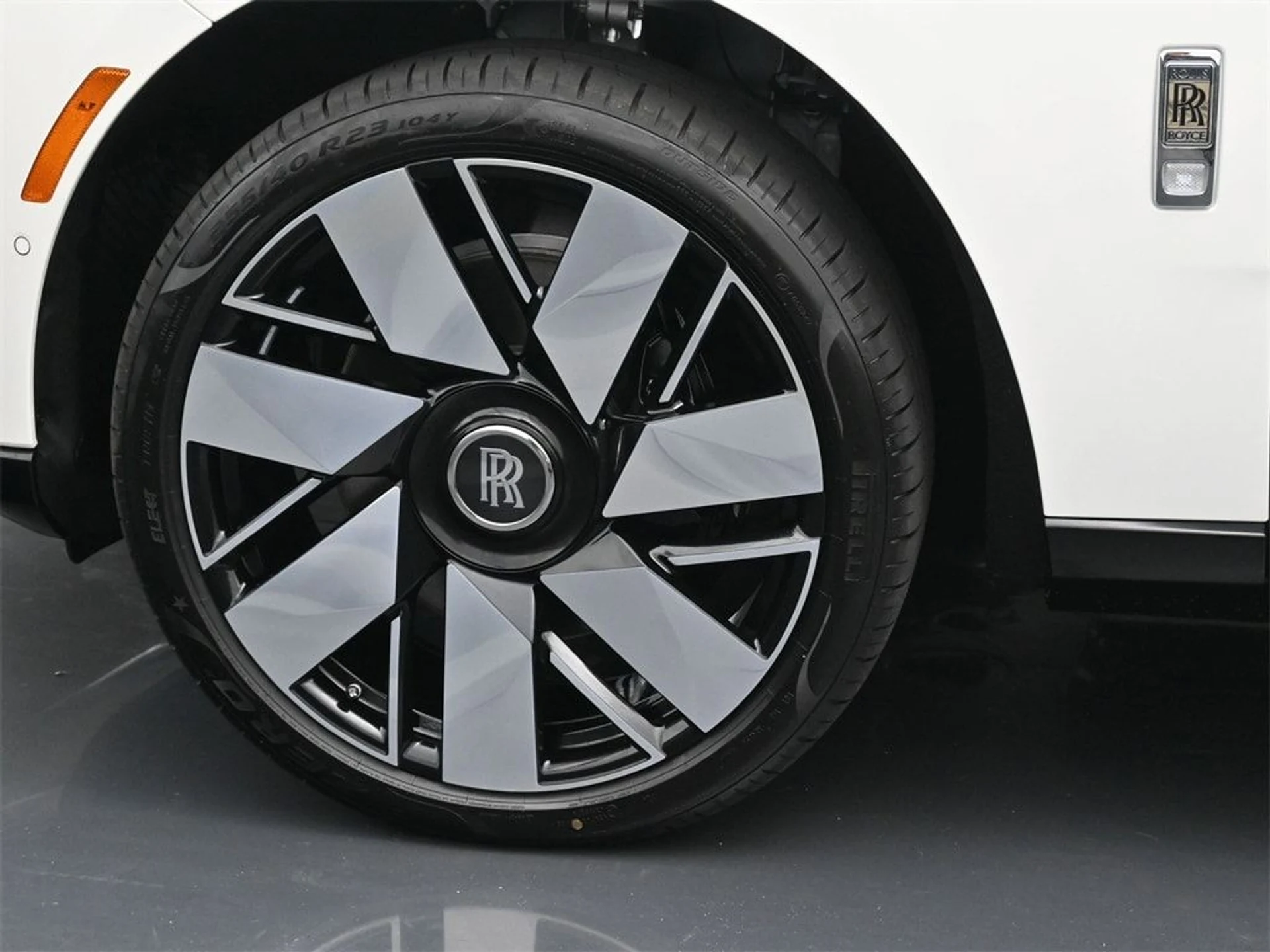 mph011_678994810_d21800eee73ed155a41d44cd755ab0f8x_38ac86327e