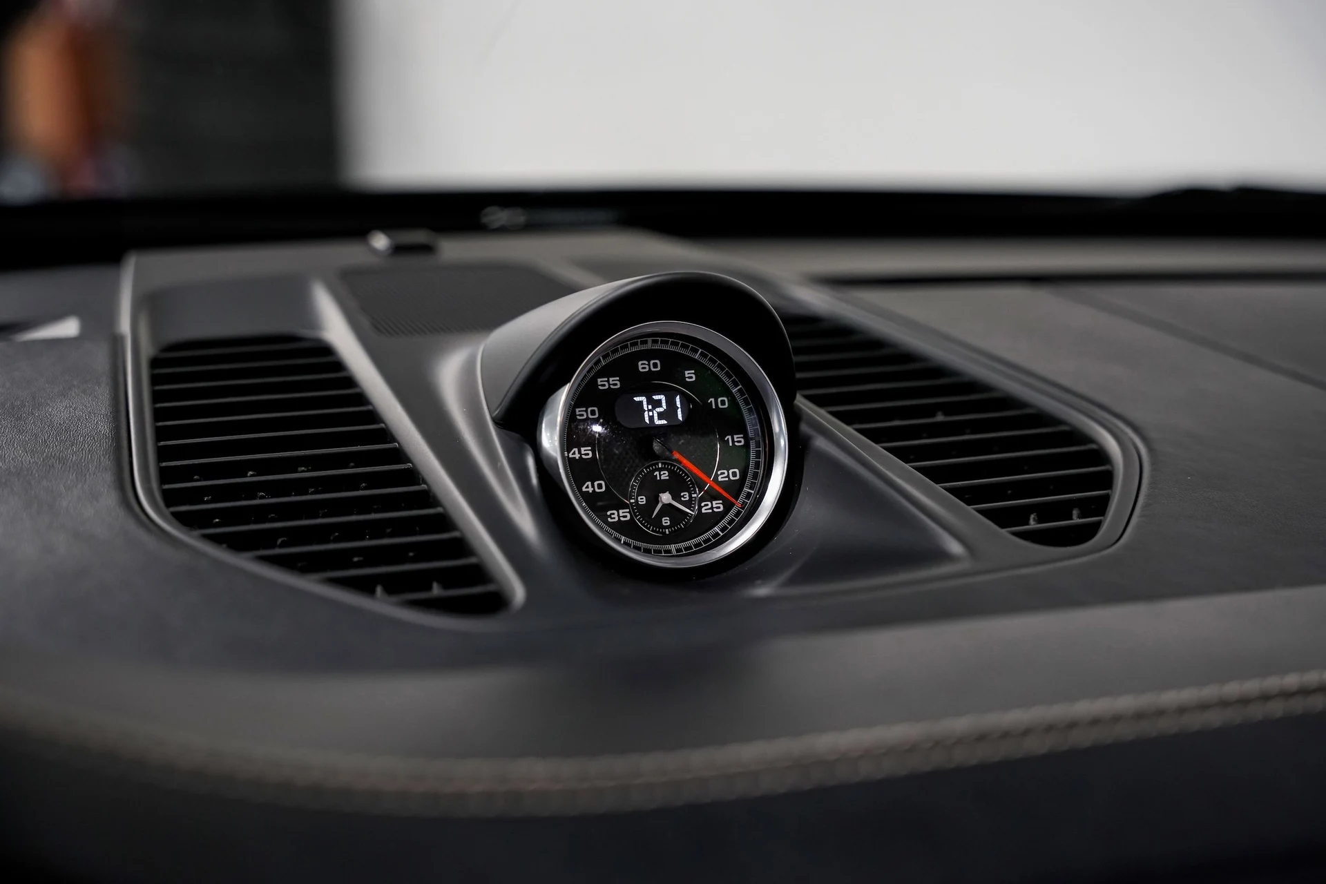 mph011_680537937_9c5420a2606bd2c251ffbf4e40ef2f13x_0e9e392660