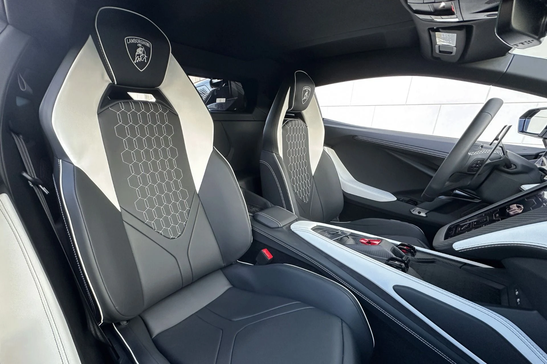 mph011_683611523_New_2026_Lamborghini_Revuelto_1765461439_c94782079f