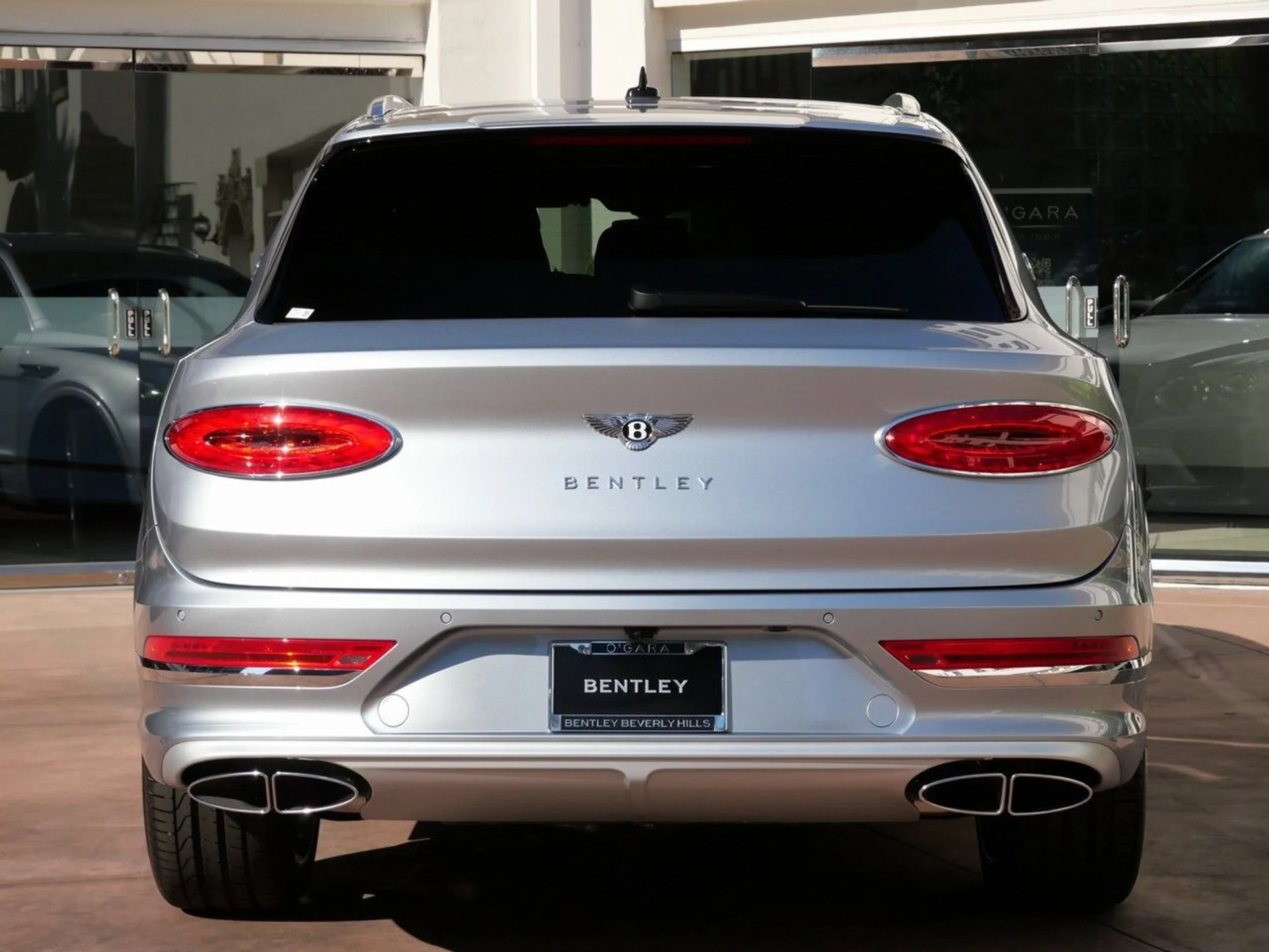 mph011_683618182_18aaca708548917b28658a17ac5104e8x_e834abd46e