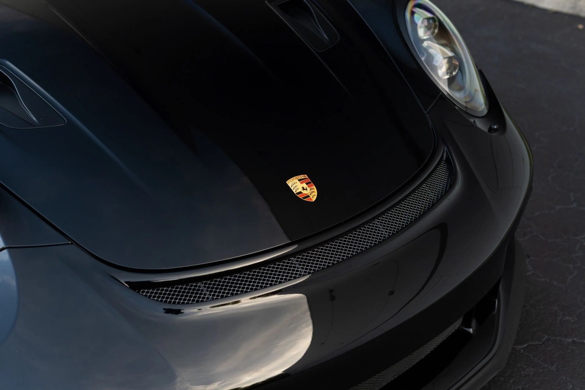 mph011_683756086_Used_2019_Porsche_911_GT_3_RS_1765832694_a98d40b9ae