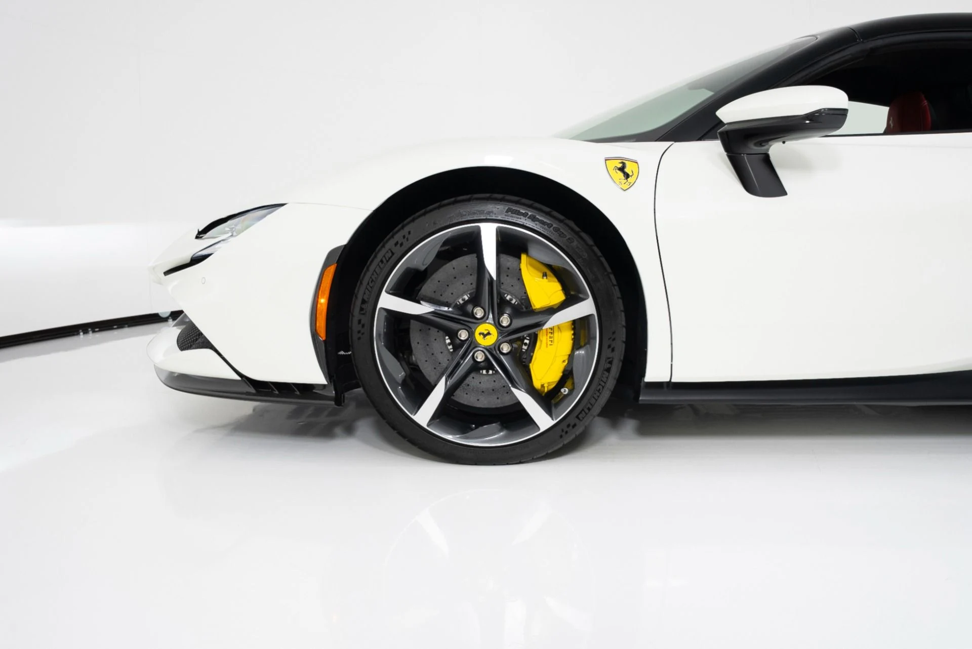 mph011_684364484_Used_2024_Ferrari_SF_90_Spider_1755801506_529fc007e2
