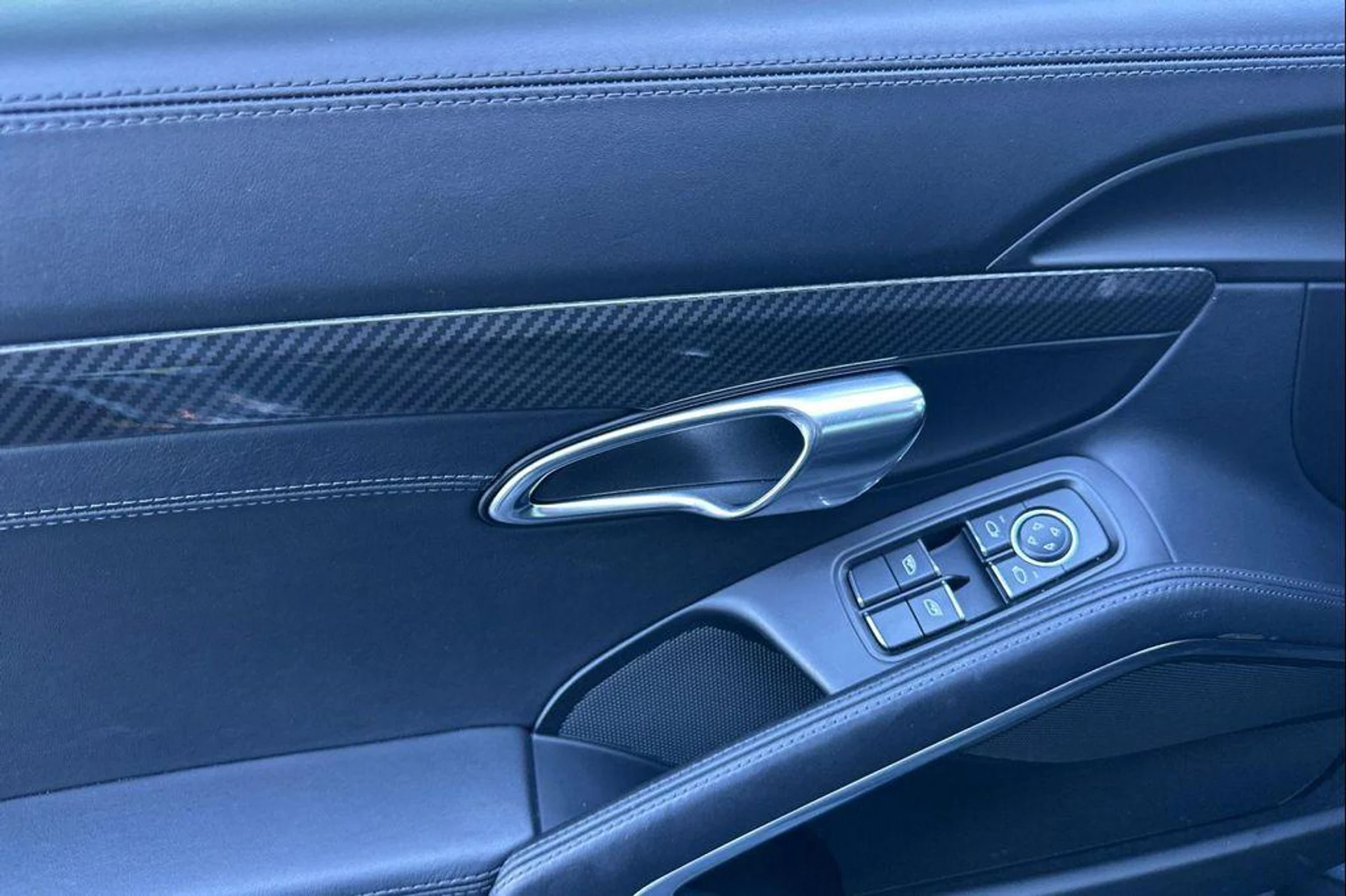 mph011_686682204_45y_OC_Rfu5h_PG_1x_V2mkl1icp_H_ws_9441e5e843