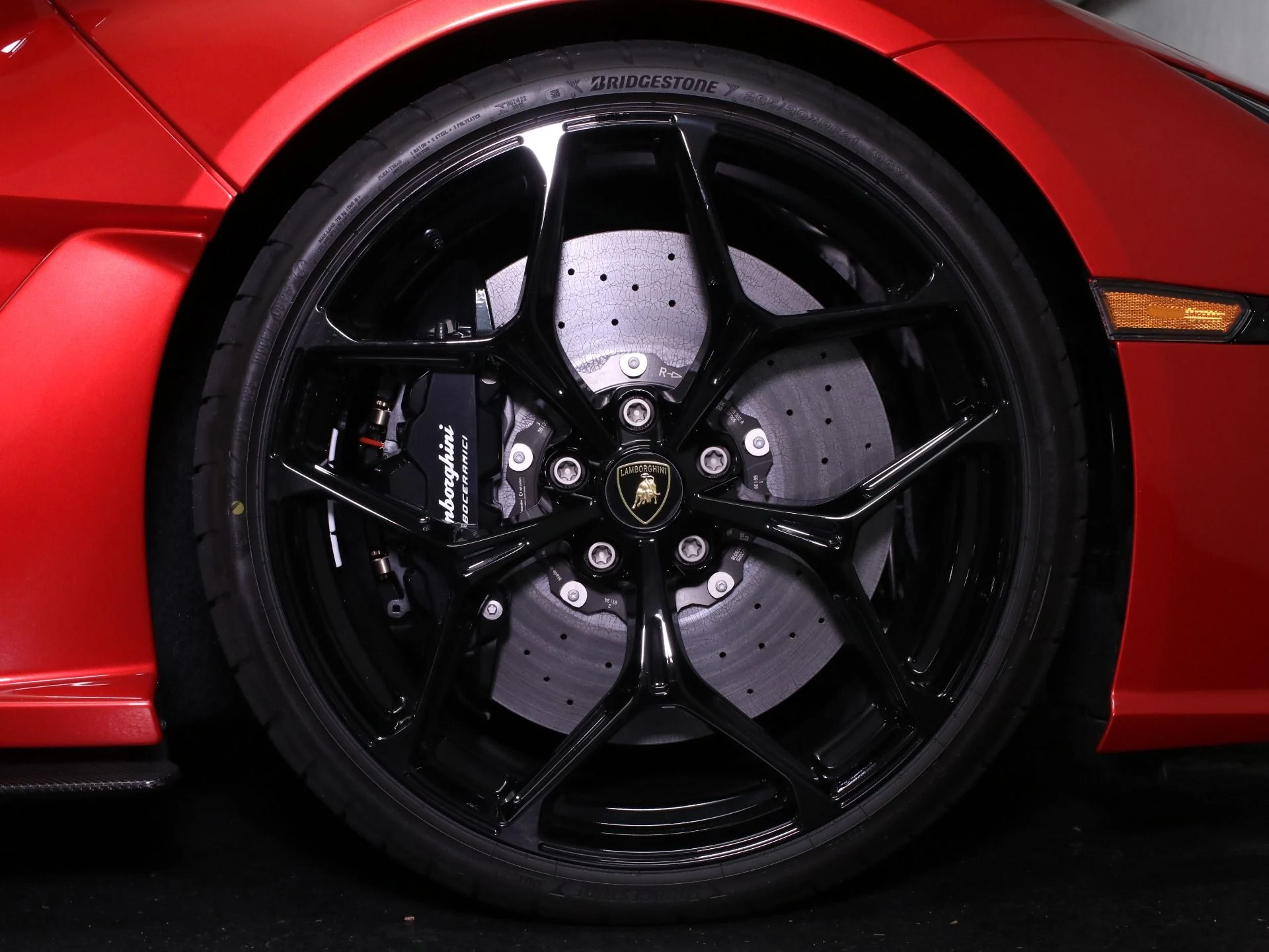 mph011_696028539_New_2025_Lamborghini_Revuelto_1756395149_6a3f9c18f2