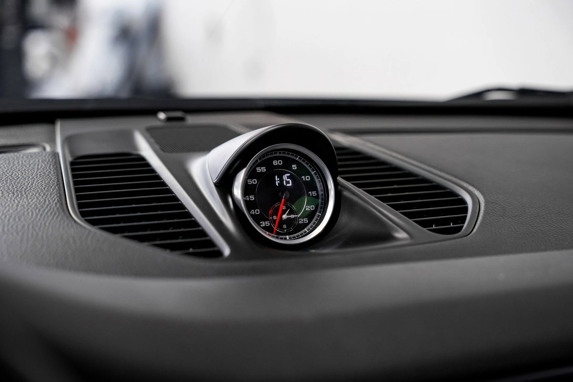 mph011_696308645_04661f70f761a2b3aa0f87eee81f7734x_4e2a5dbabf