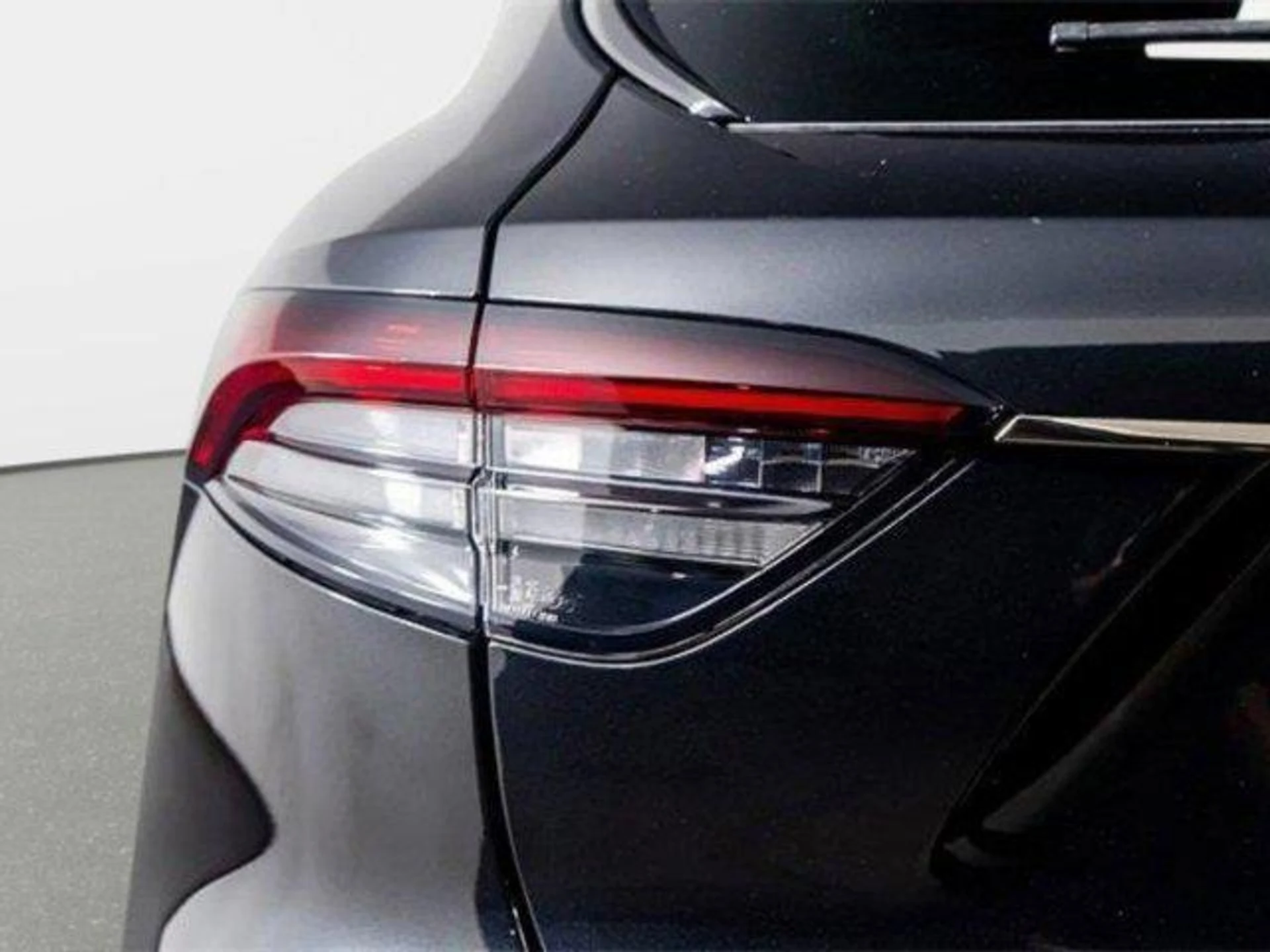 mph011_696358155_b_XZ_Ad_DCCN_6_MR_7_T_Qne_FV_9_Qwu52_Jk_a6665e1850