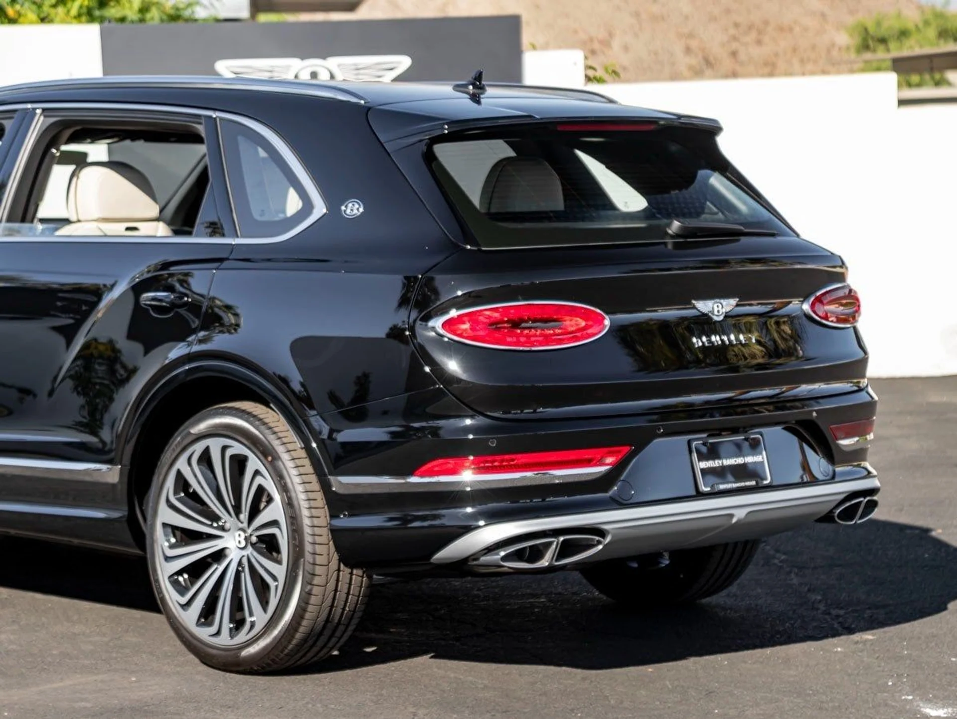 mph011_702816275_12_13bc4fc9f7