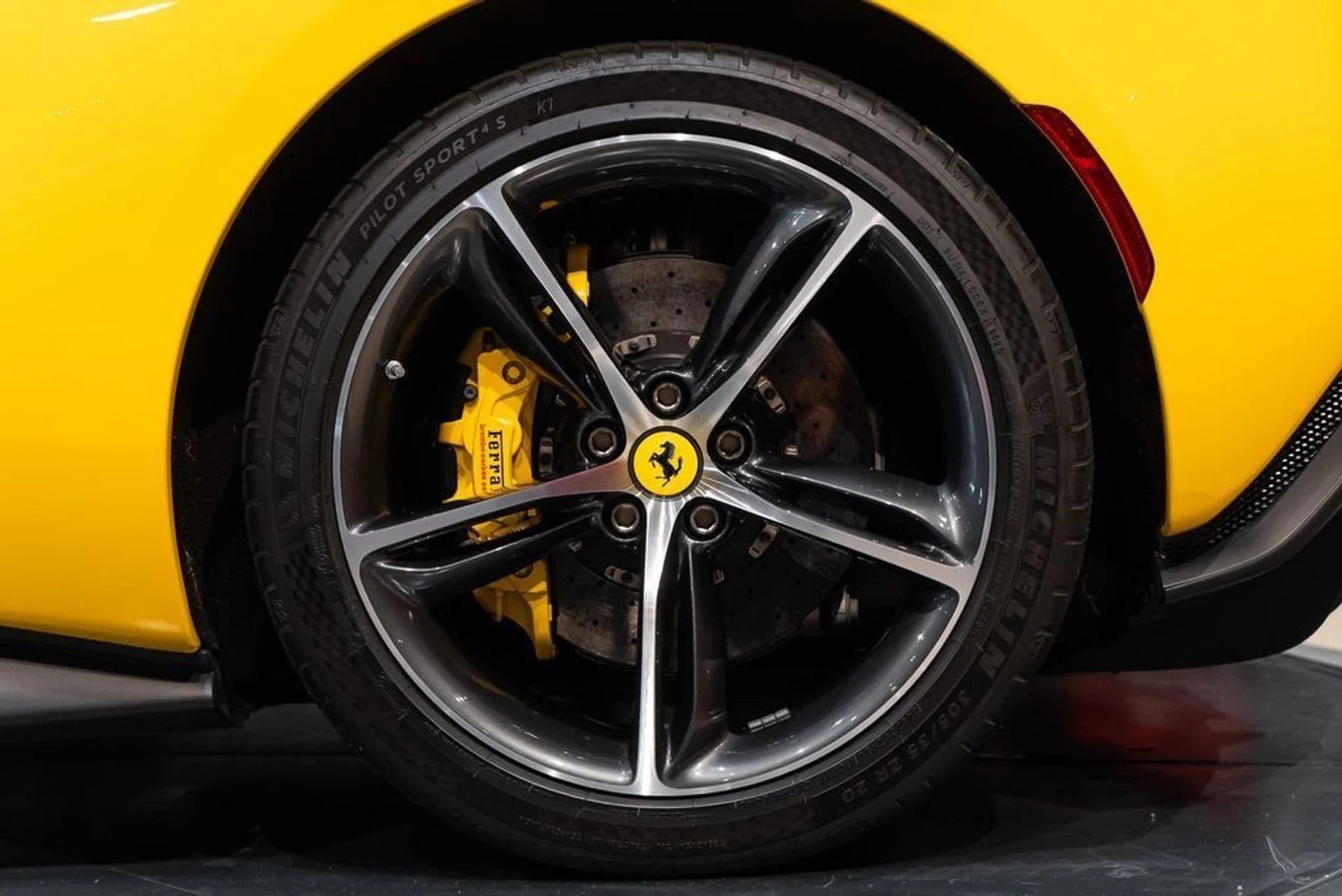 mph011_705021919_e3f23f69984c745c7b5078534e0a81fb_327c0fa935