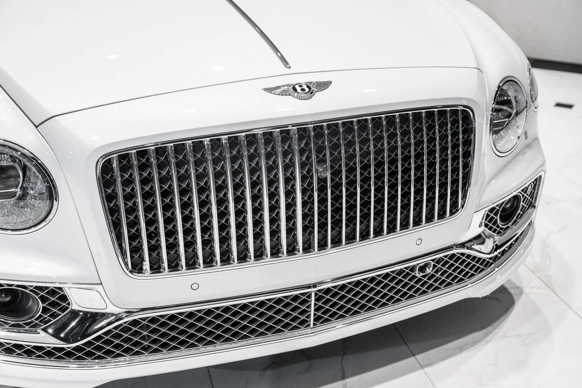 mph011_705729430_Used_2023_Bentley_Flying_Spur_1772469545_5a1a7e81b0