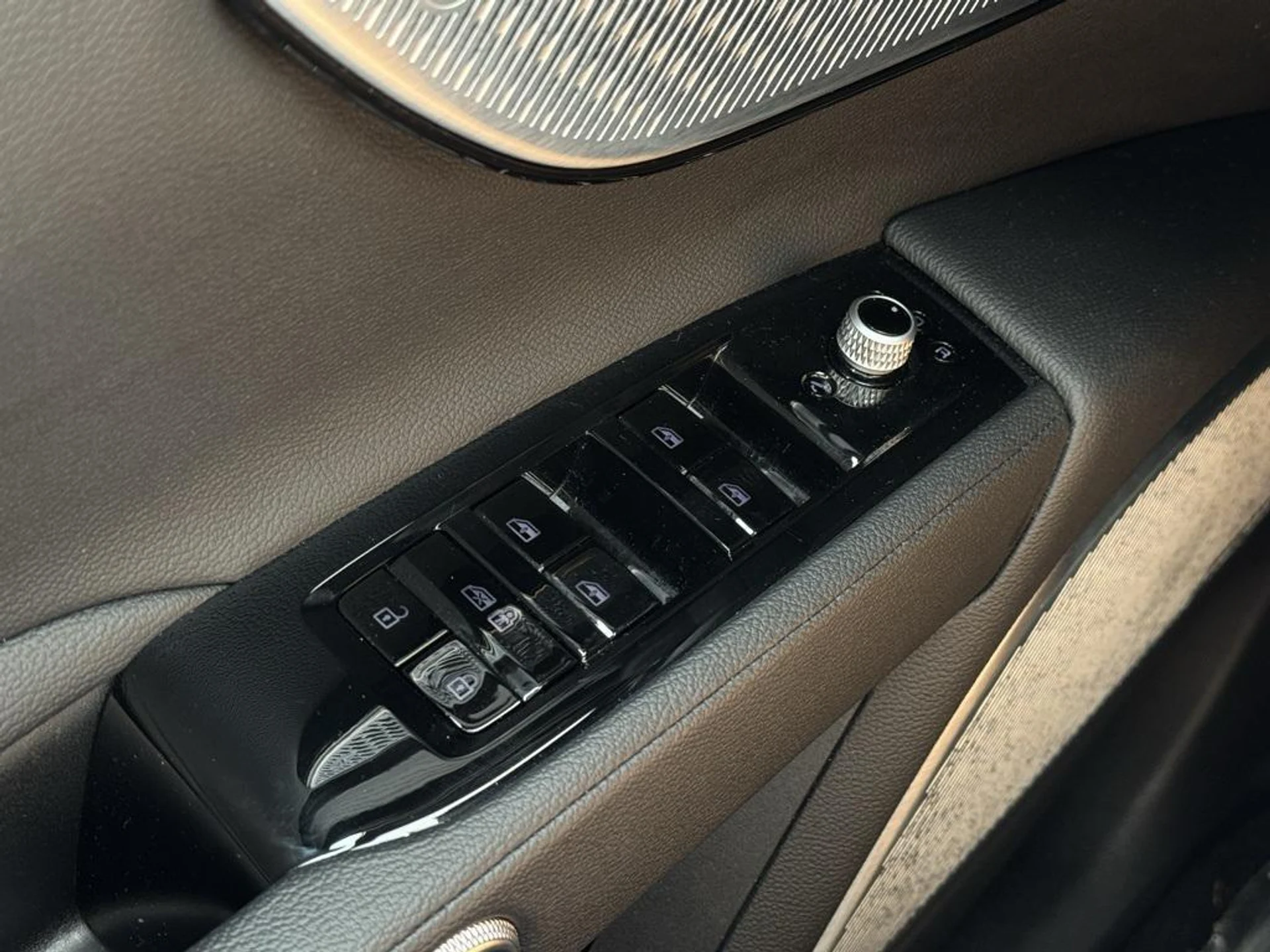 mph011_707123503_SOP_4_L_Oc_M_Sj_K_f4r_XQCOS_7_RDI_8_523370393a