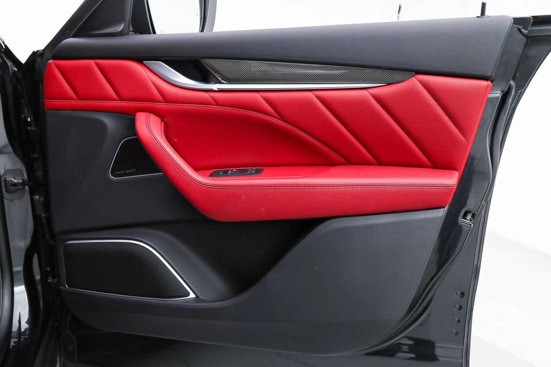 mph011_711633195_89890f7b10731fde7dc76ab2978d1555_8afc6ba8de